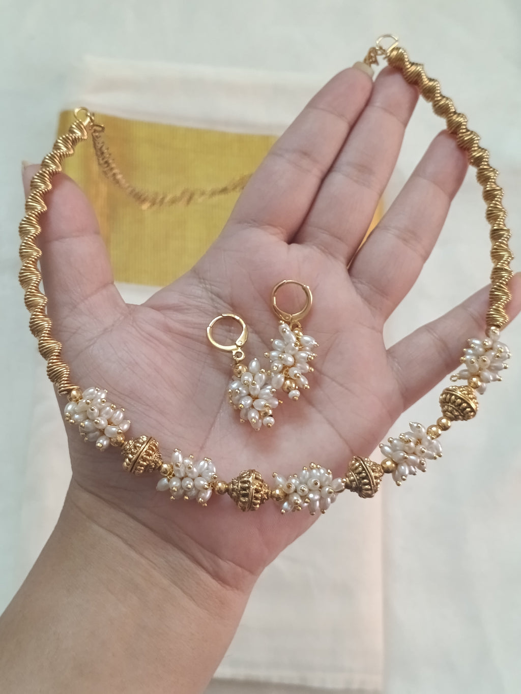 Pearl Hasli Necklace Set