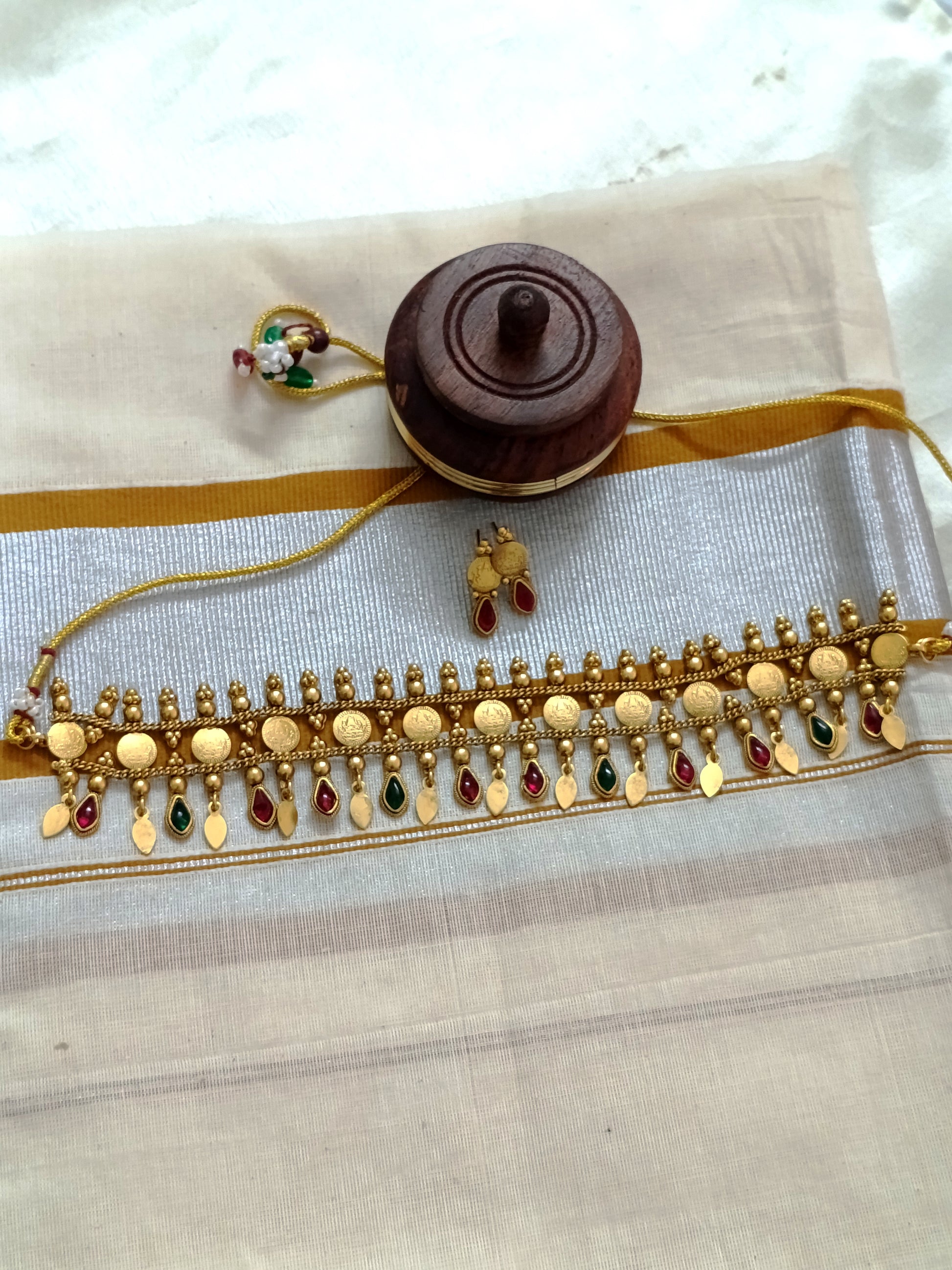 Matte Finish Coin Elakathali Choker Set V5