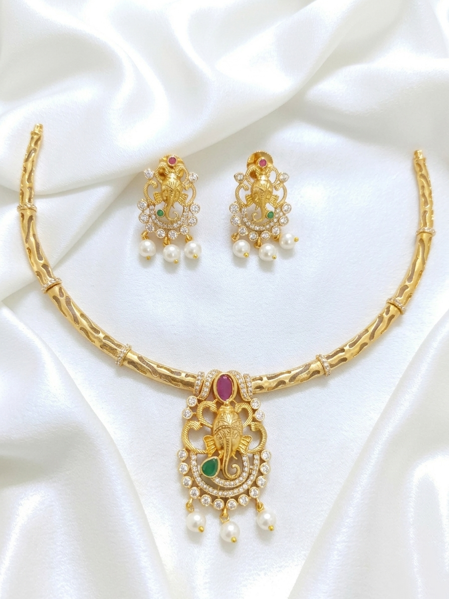 Ganesh Pendant Hasli Necklace Set