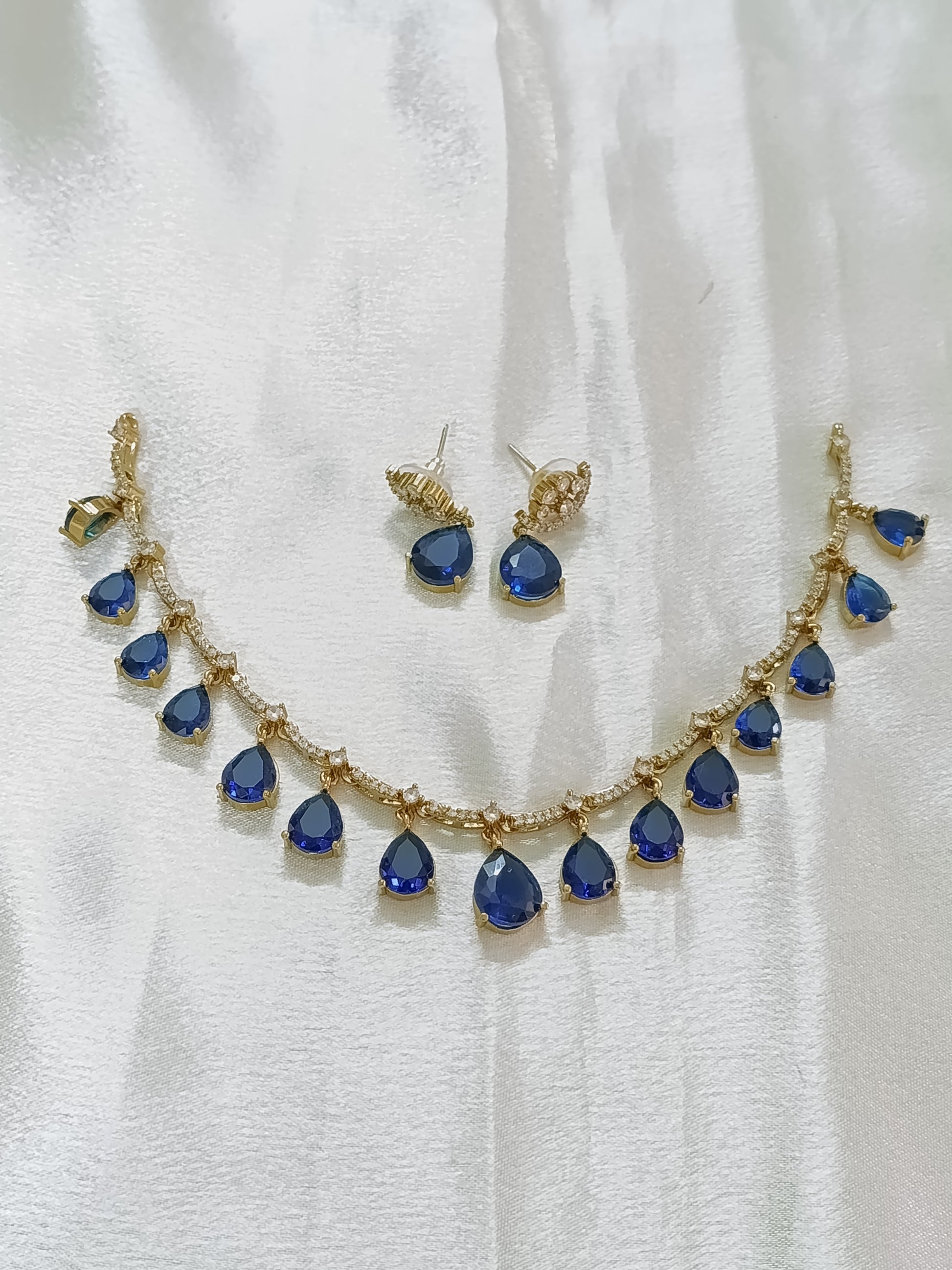 AD Droplet Necklace Set V39