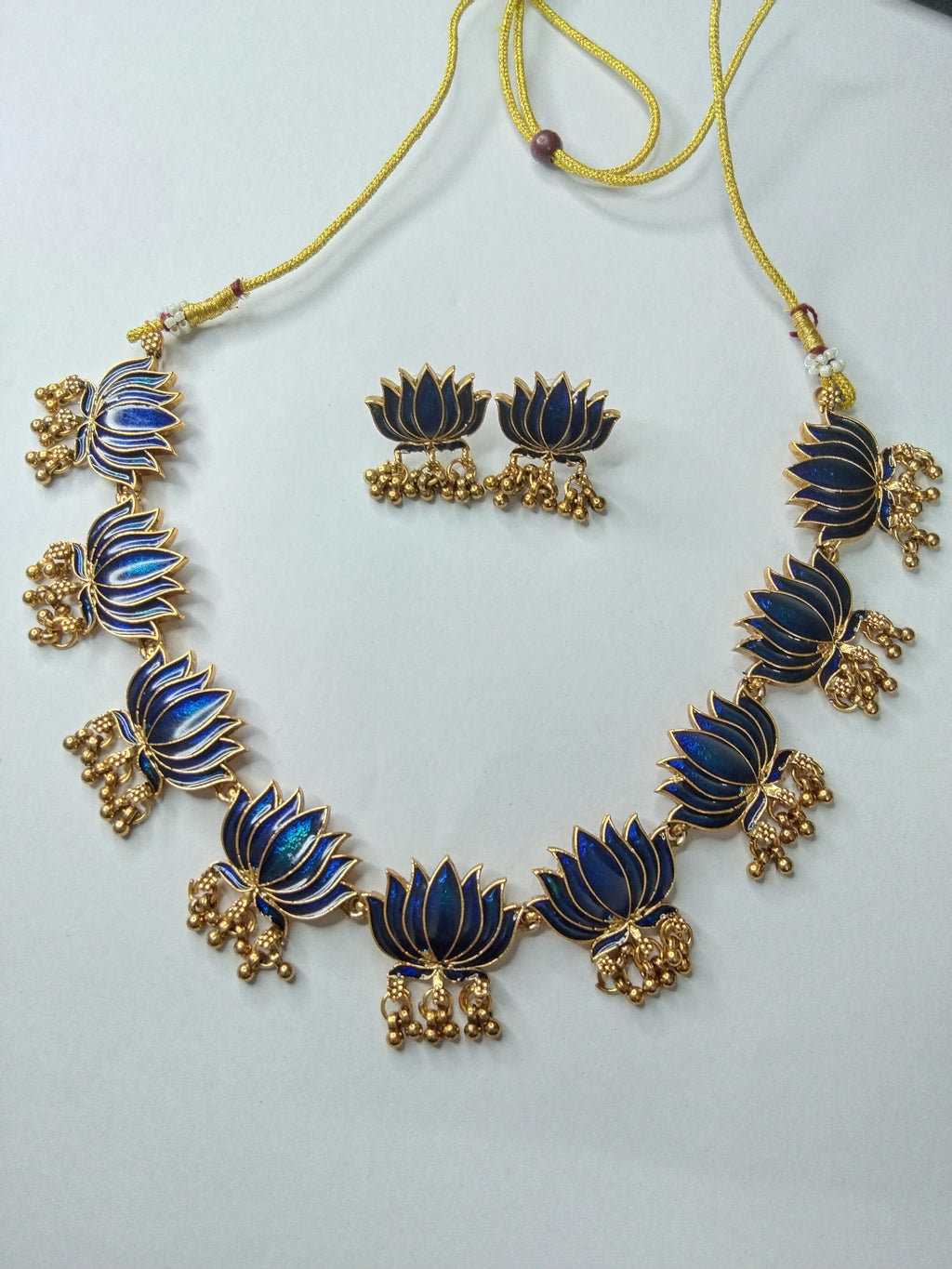 Lotus With Golden Beads Necklace V1