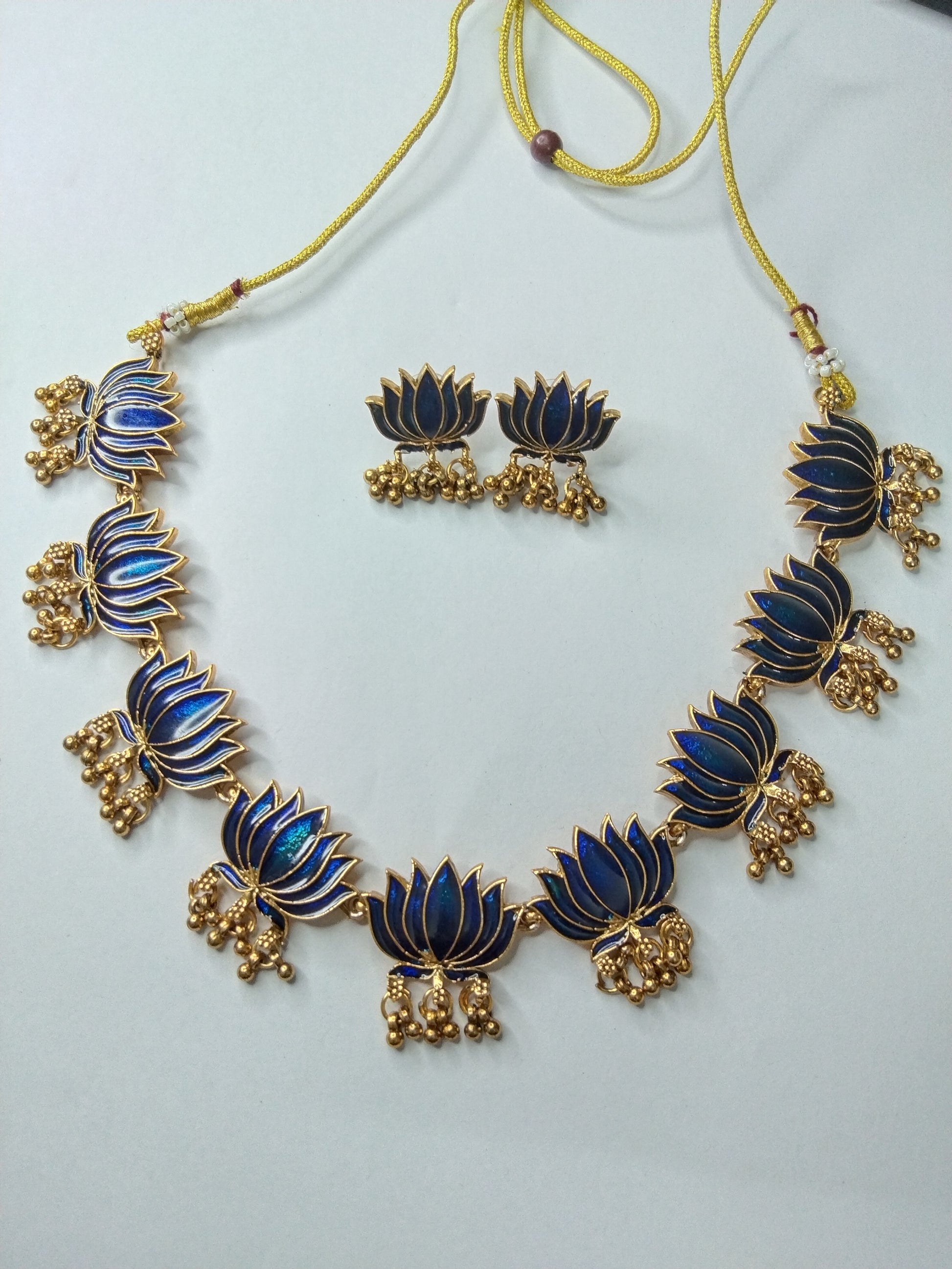 Lotus With Golden Beads Necklace V1