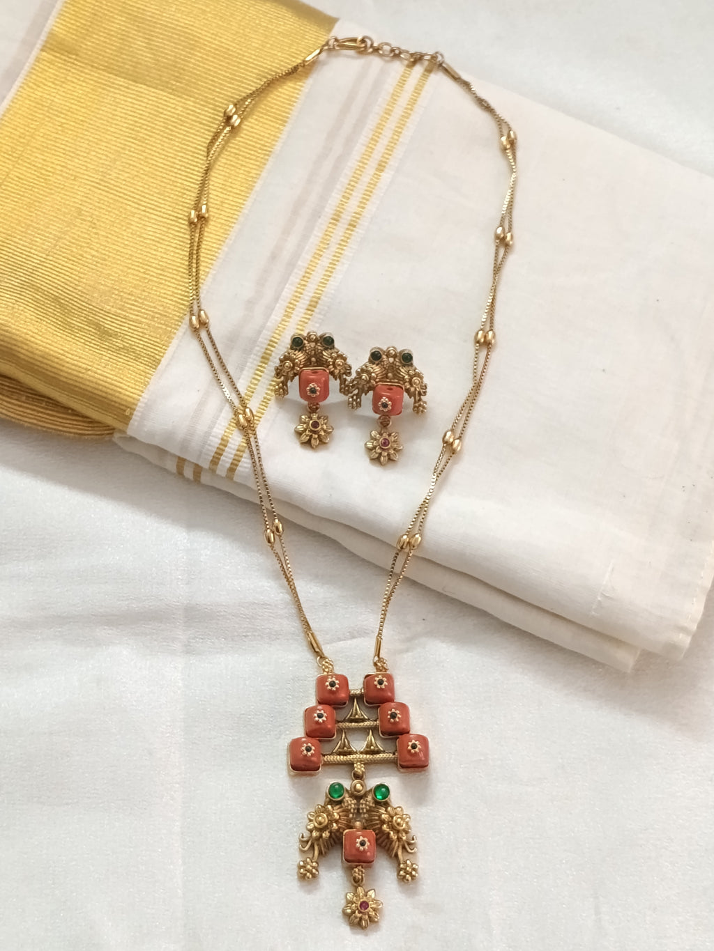 Coral Pendant Mid Long Necklace Set V2