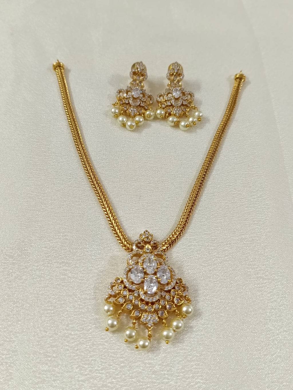 AD Attigai Necklace Set