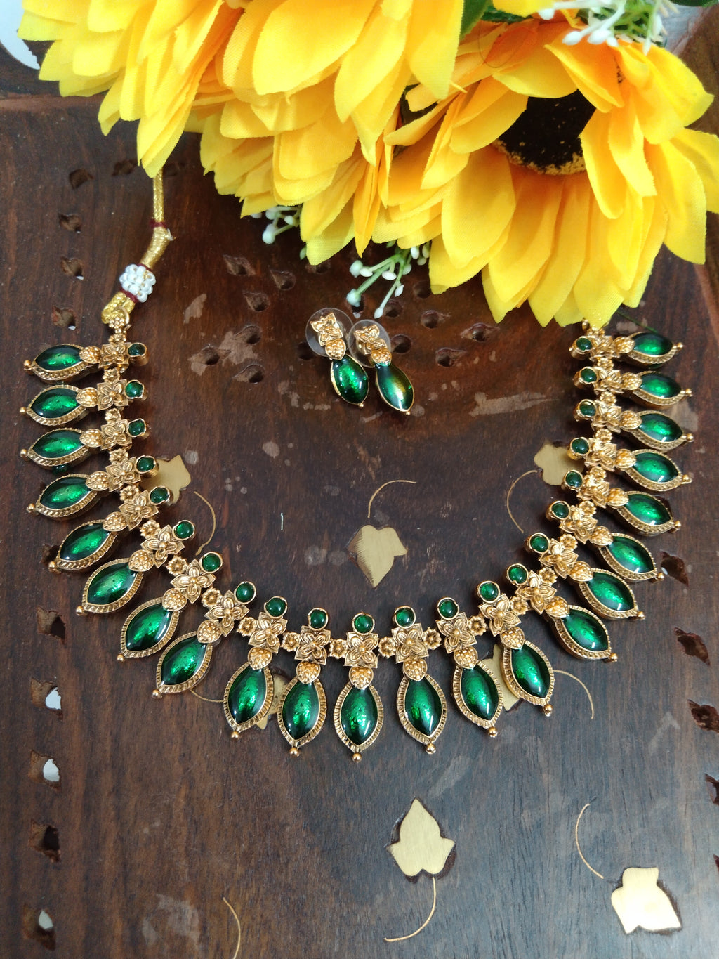 Palakka Necklace V5