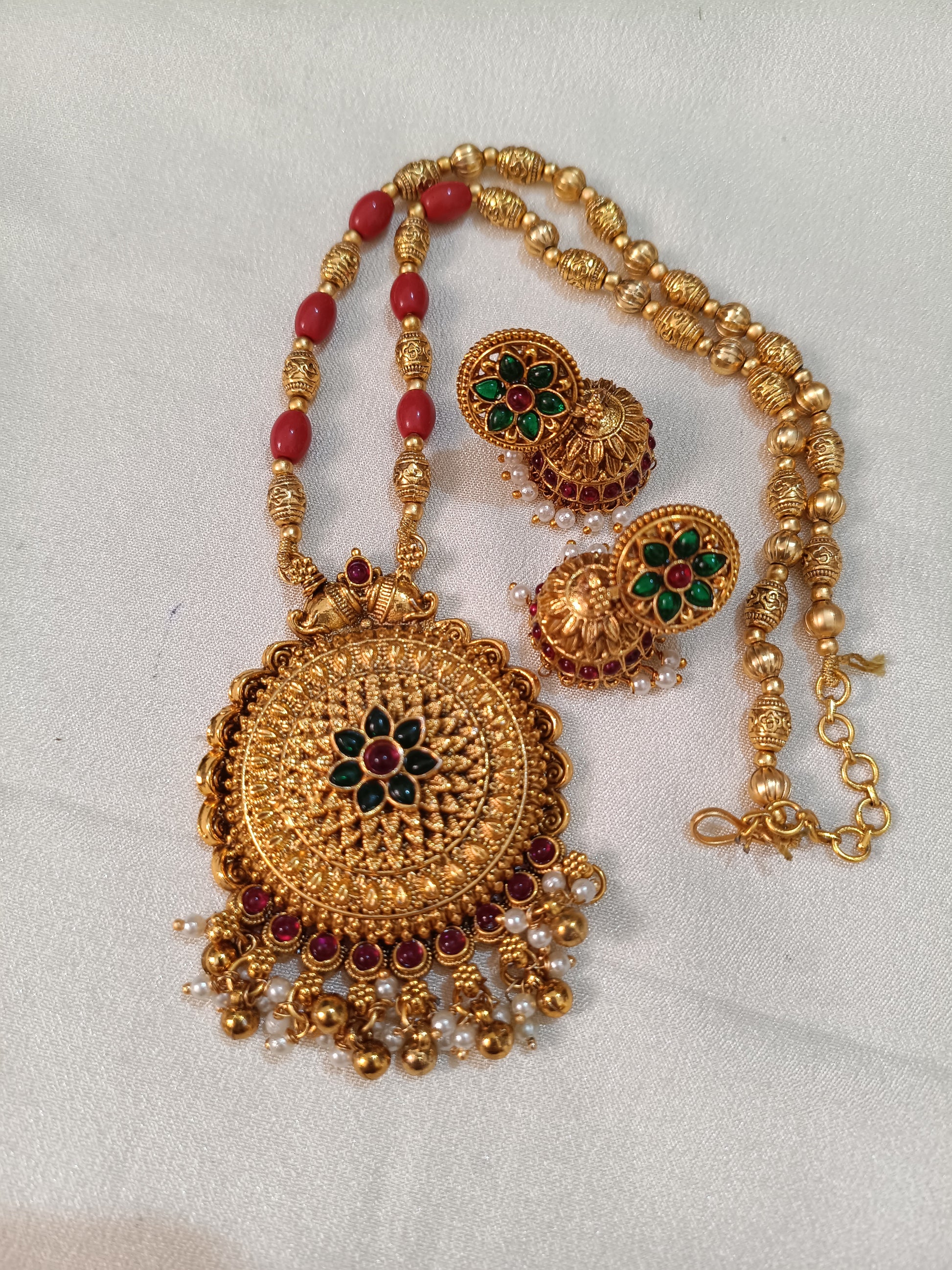 Non idol Long Necklace with Coral Beads