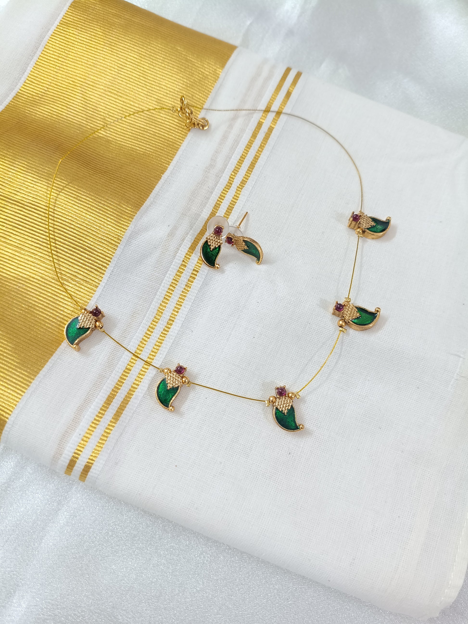 Palakka Mango Invisible Chain Set