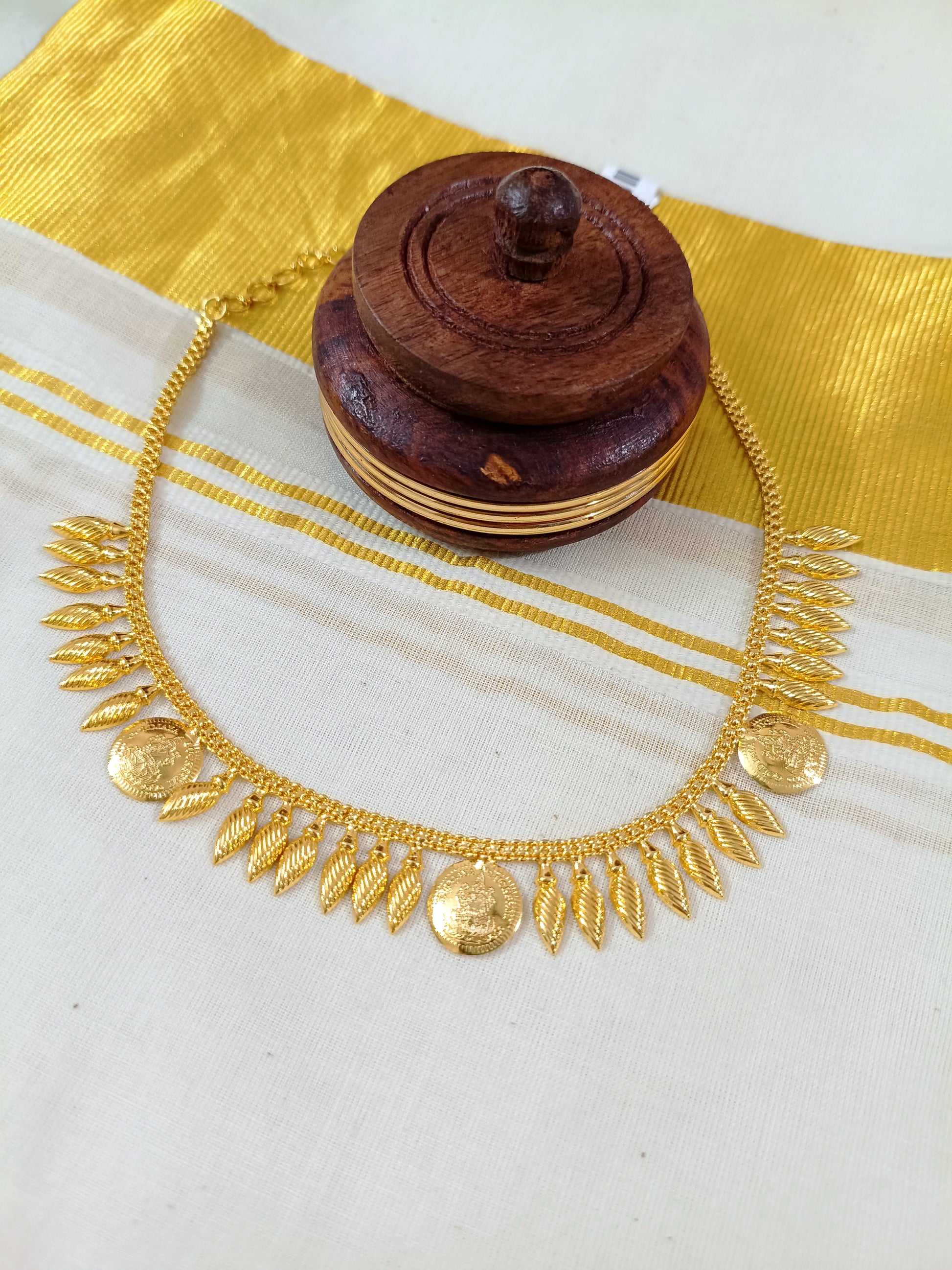 Micro Polish Coin Mullamottu Necklace V2