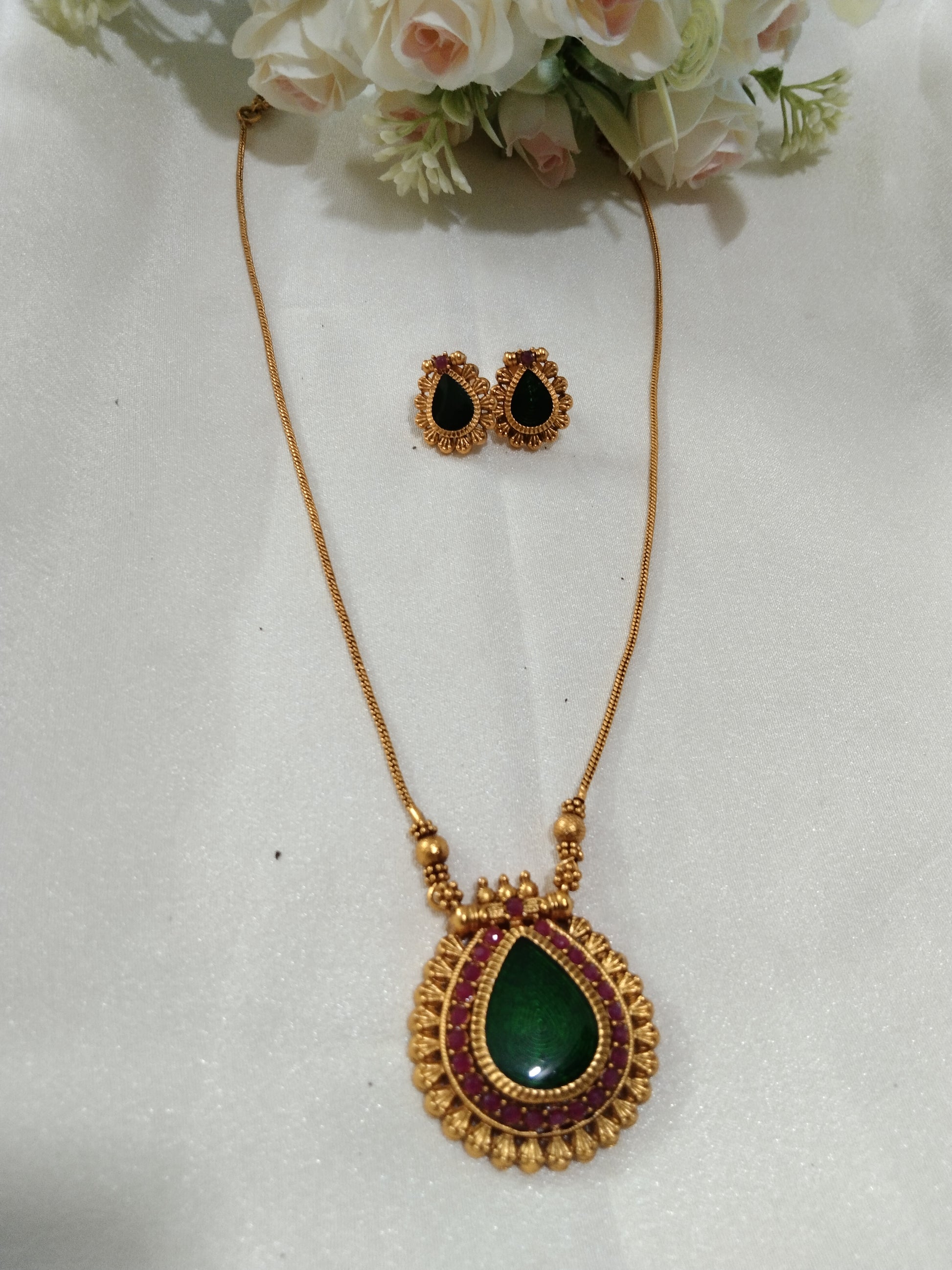 Low Budget Gopi Pendant Long Necklace Set 1
