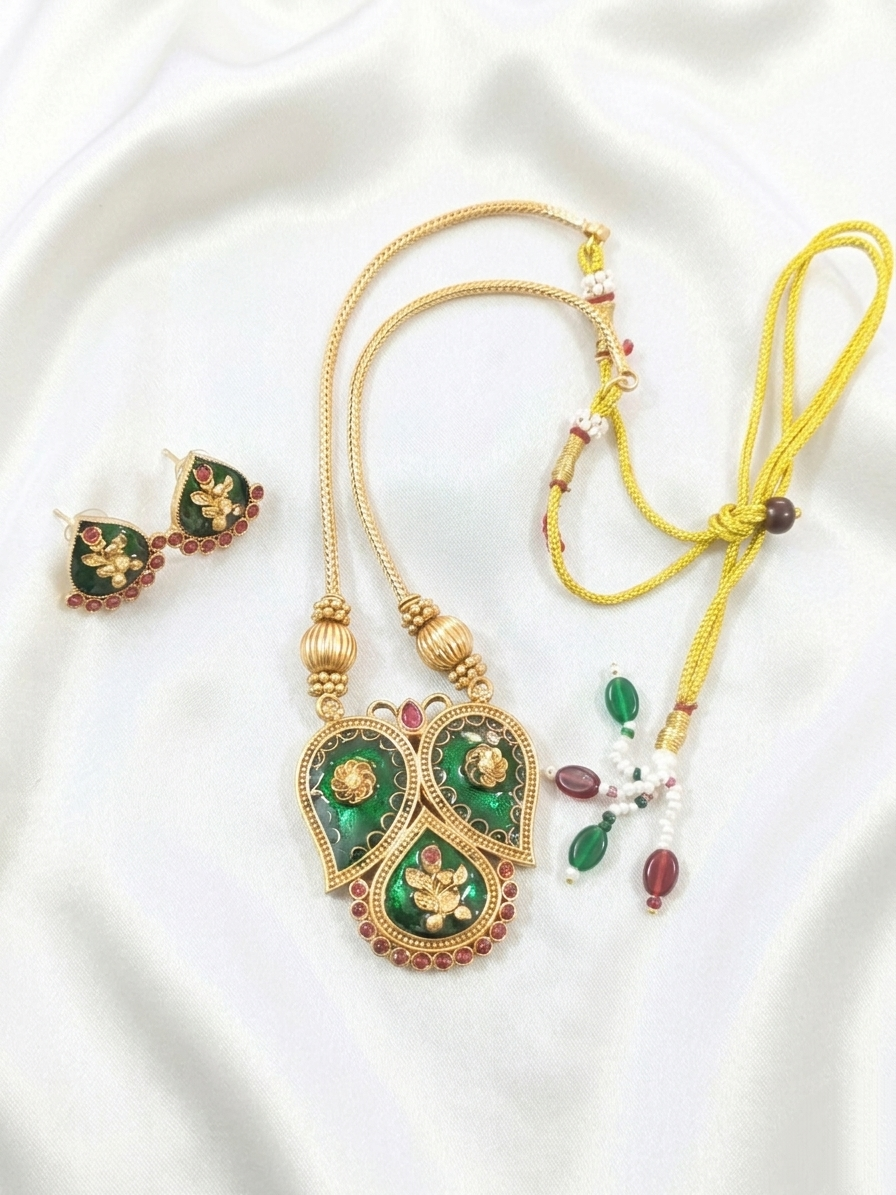 Fusion palakka pendant necklace set