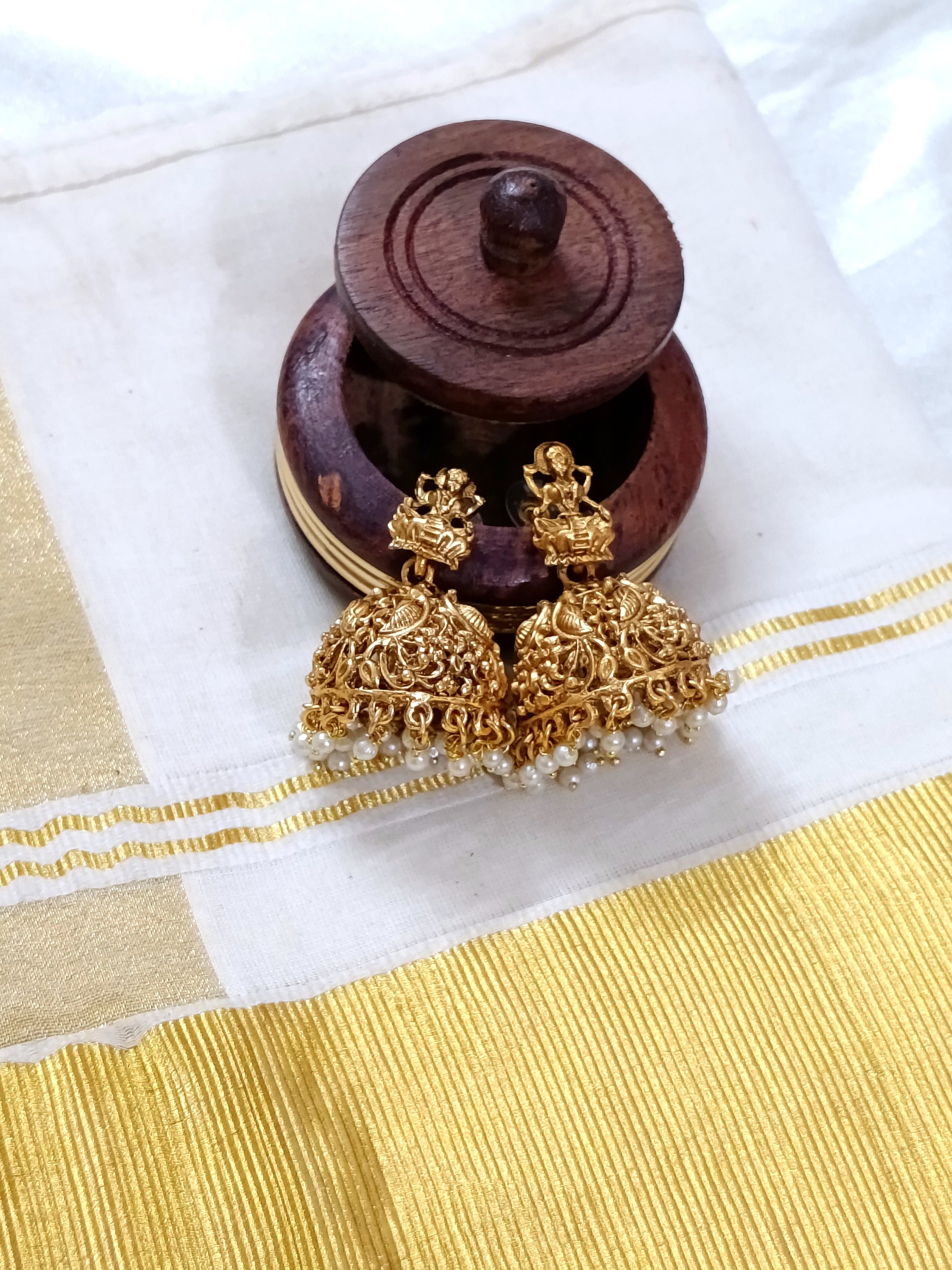 Matte Finish Lakshmi Jhumka Earring V8