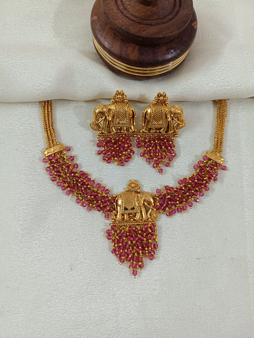 Matte Finish Elephant Pearl Necklace Set V2