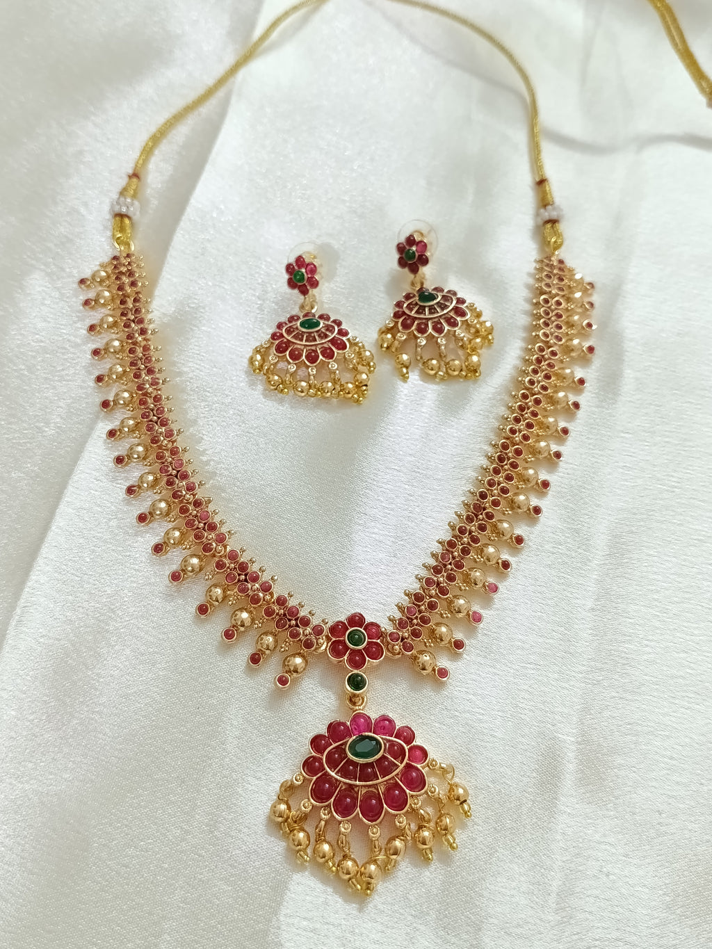 Traditional Kempu Necklace V2