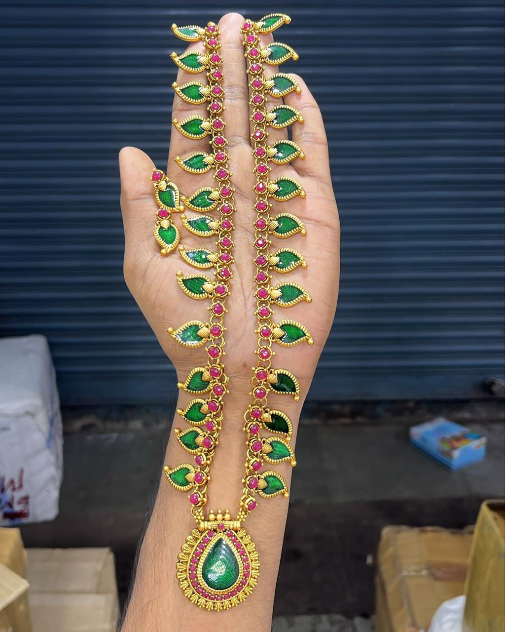 Palakka Long Necklace V1
