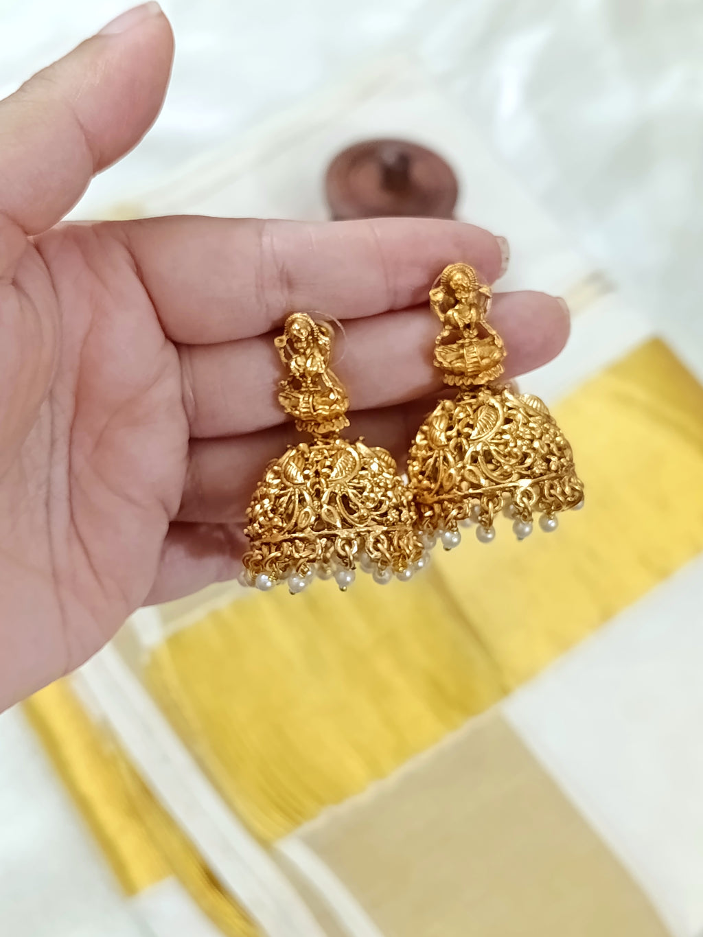 Matte Finish Lakshmi Jhumka Earring V8