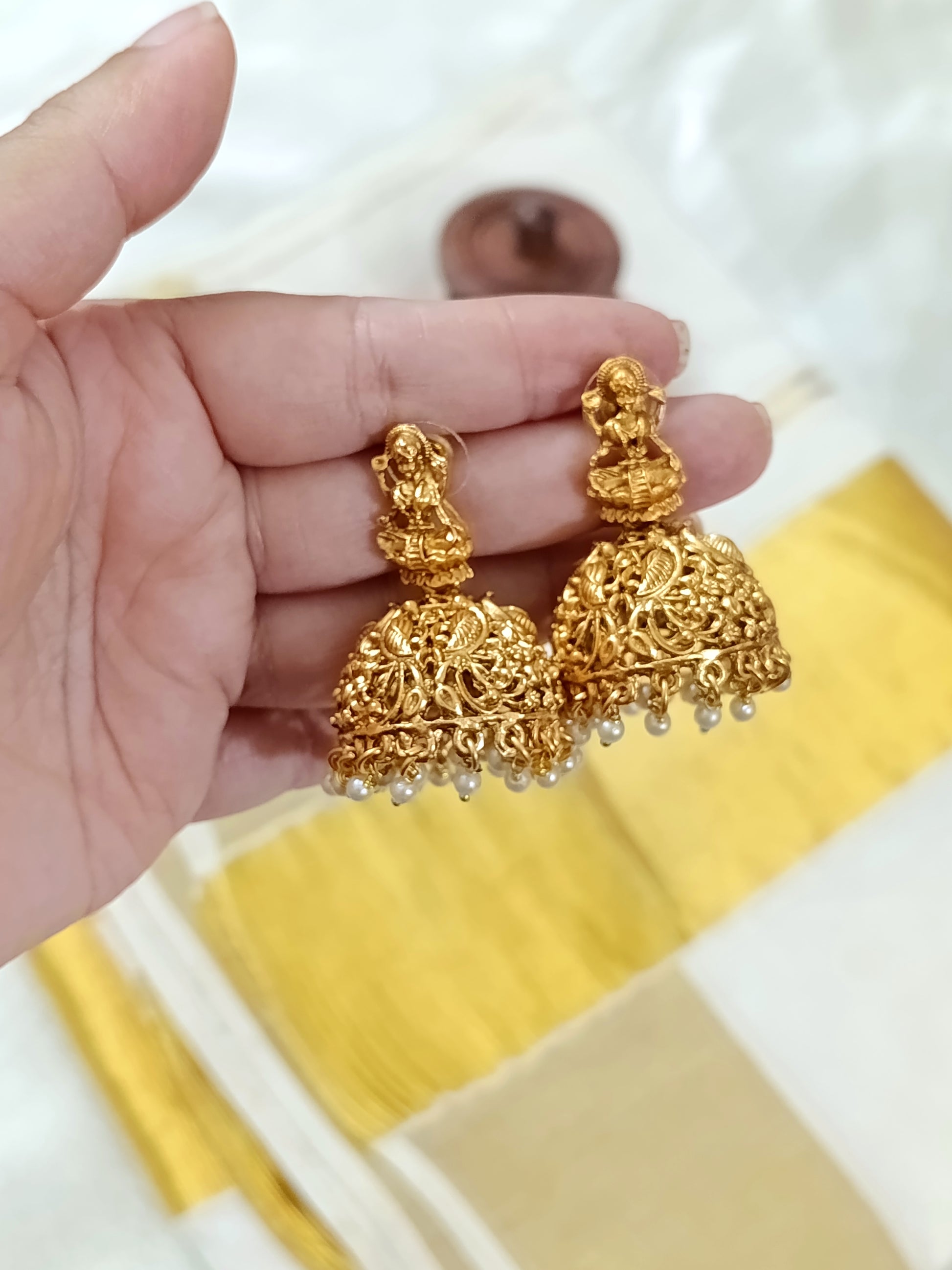 Matte Finish Lakshmi Jhumka Earring V8