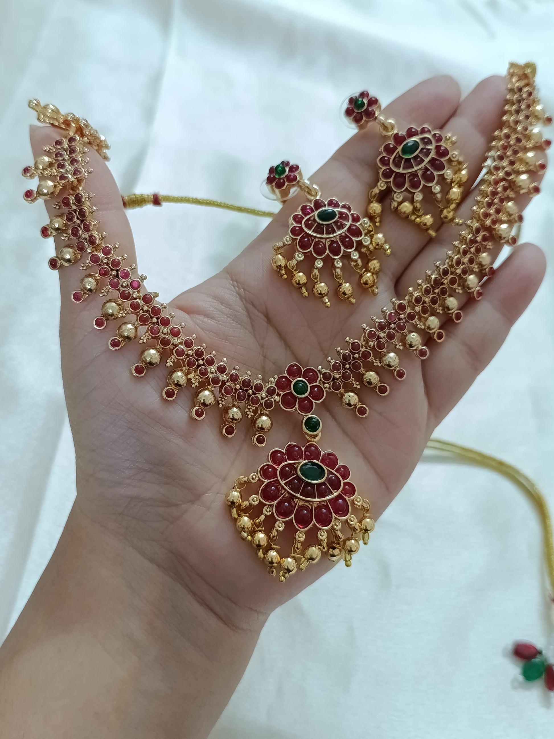 Traditional Kempu Necklace V2
