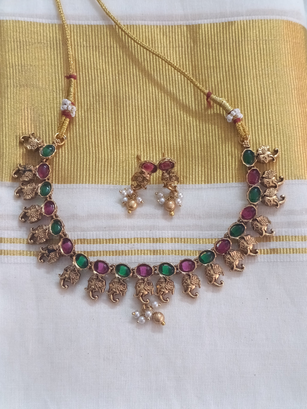 Gaja Necklace Set V223