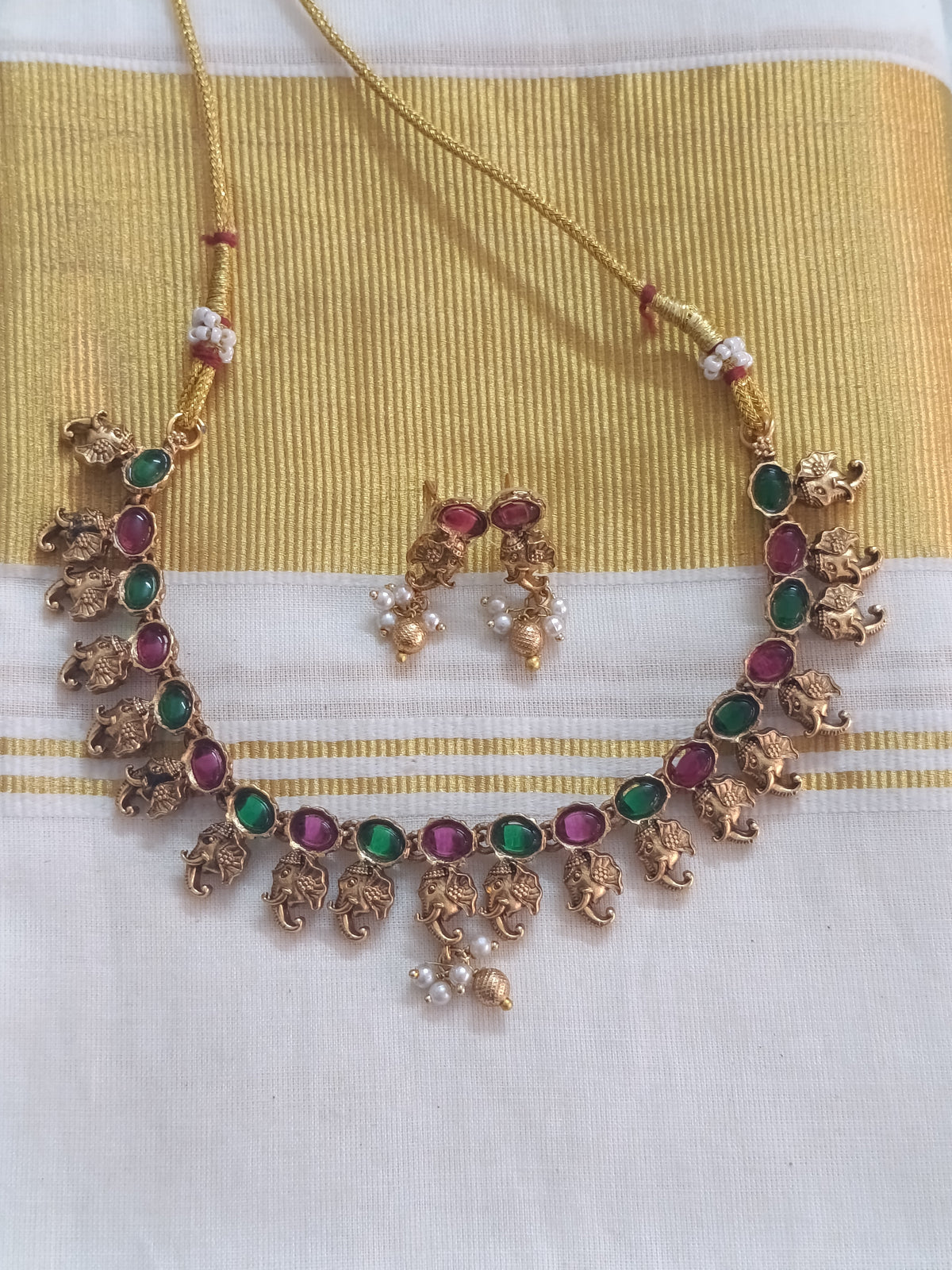 Gaja Necklace Set V223