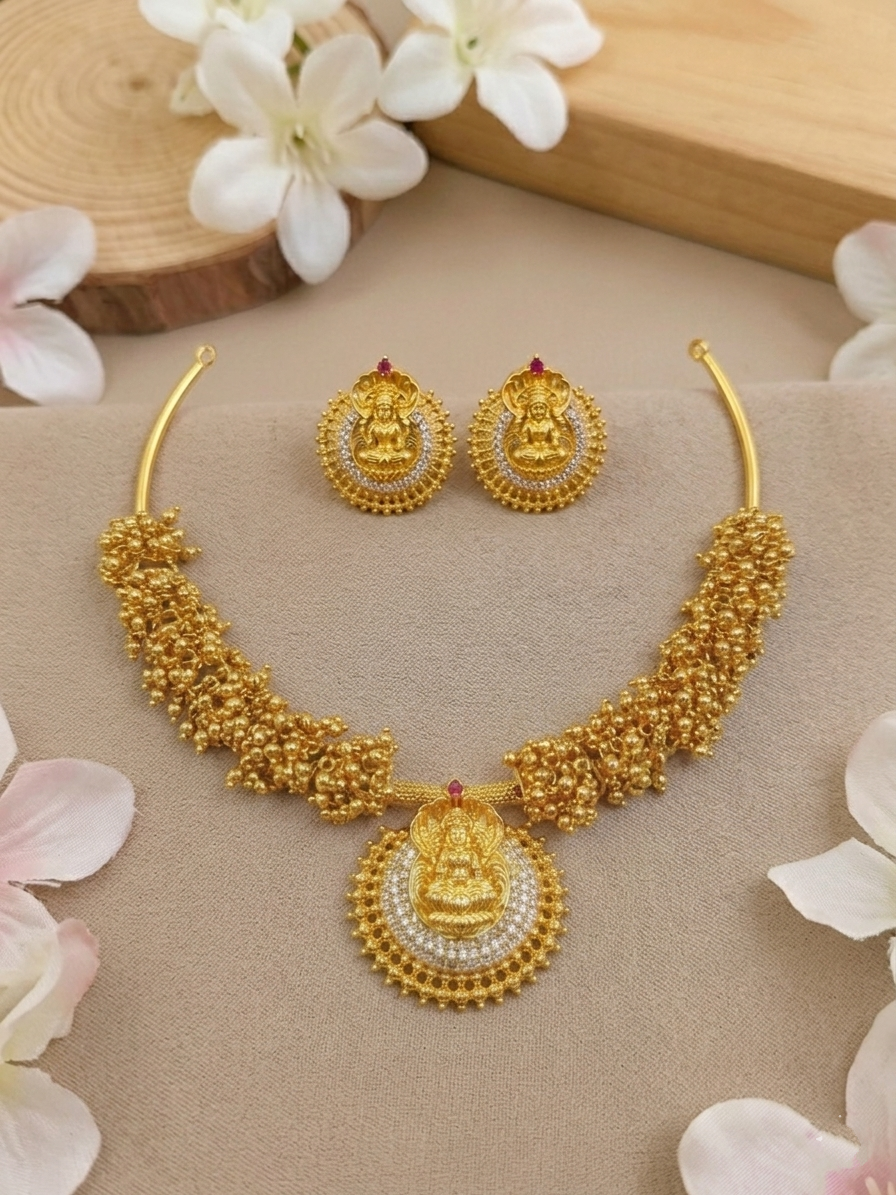 Lakshmi Beaded Hasli Necklace Set