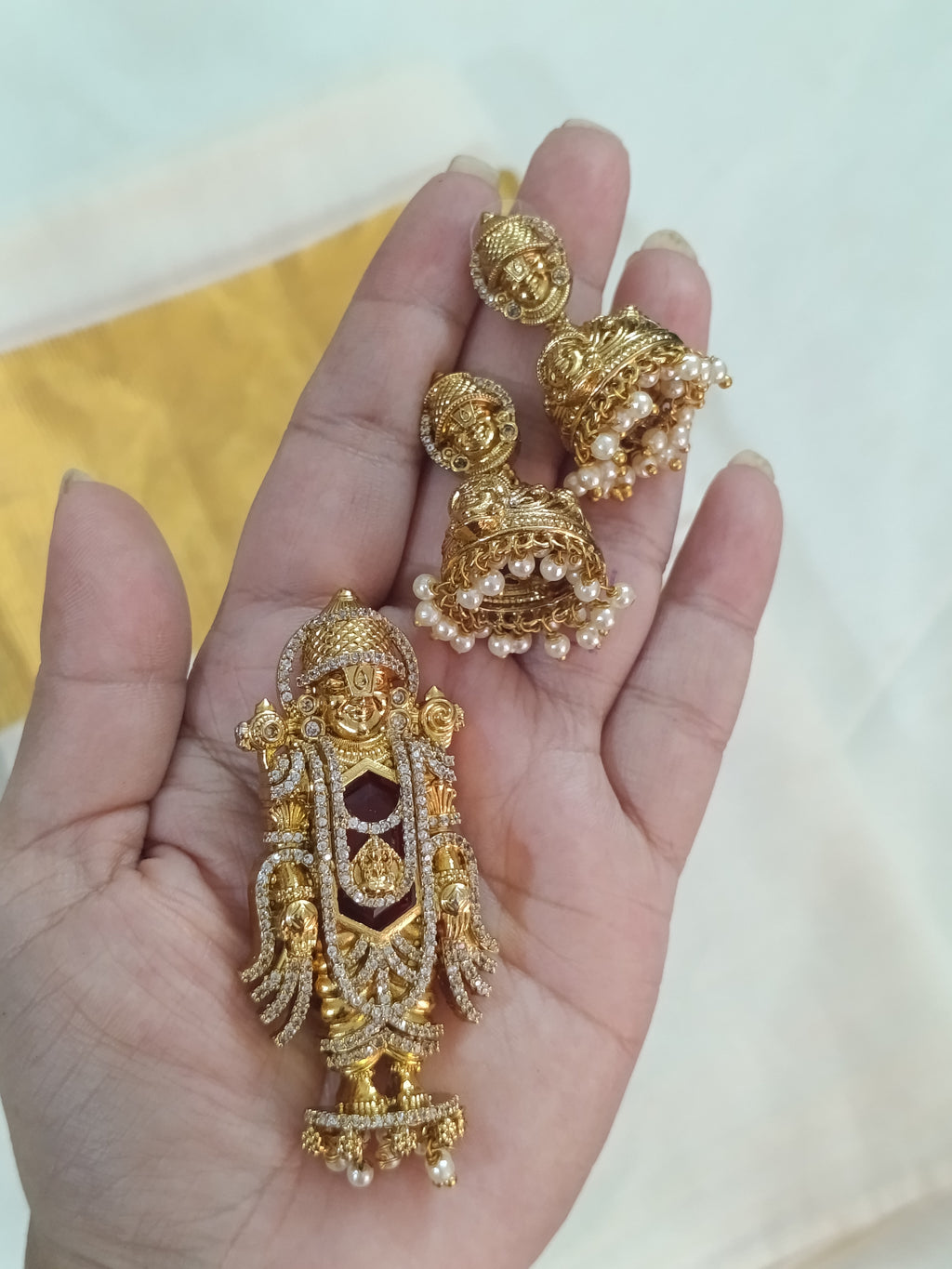AD Balaji Pendant Earring Set