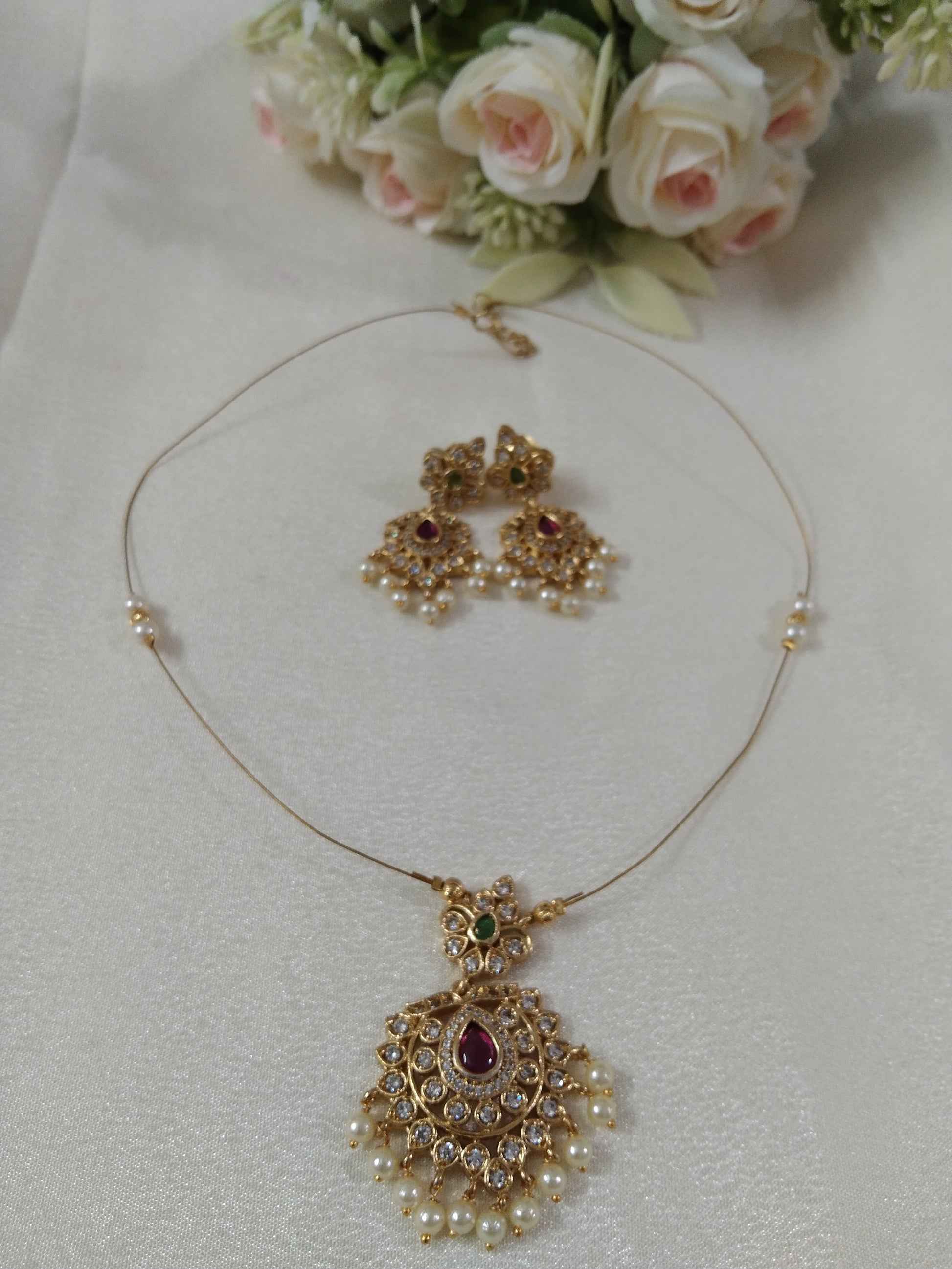 AD Pendant Invisible Neckset