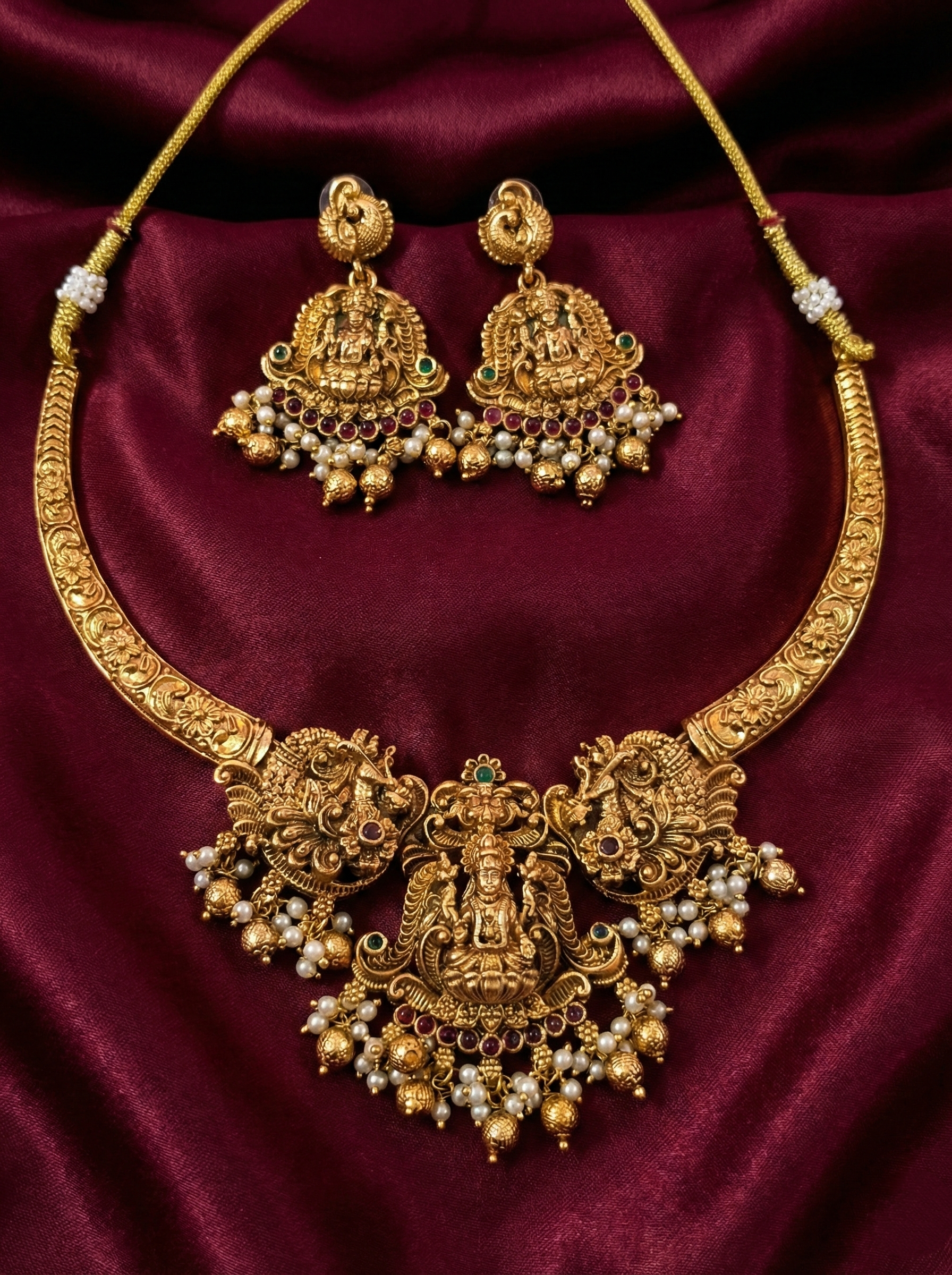 Vanalakshmi Hasli Necklace Set