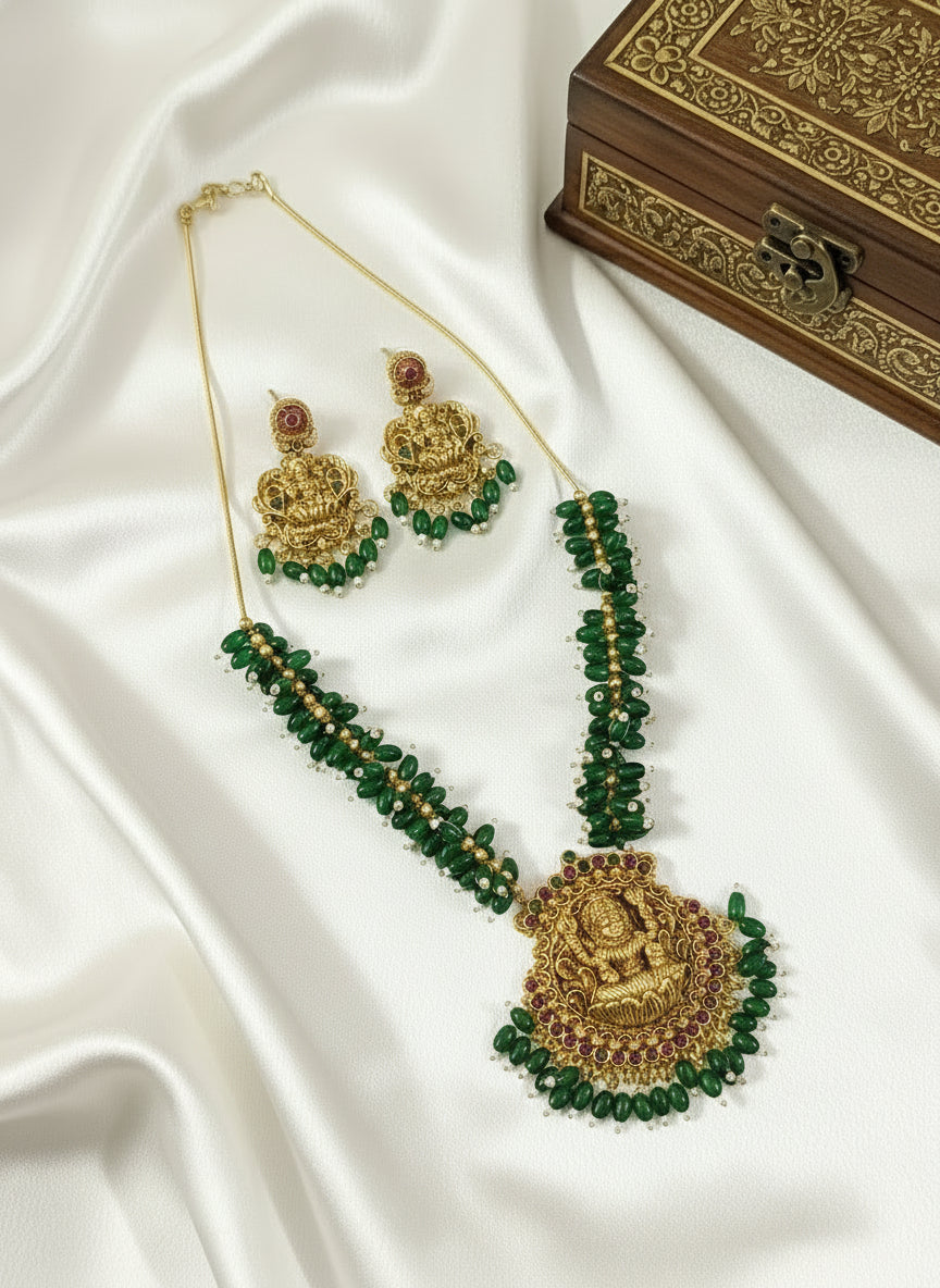 Lakshmi Emerald Necklace Set