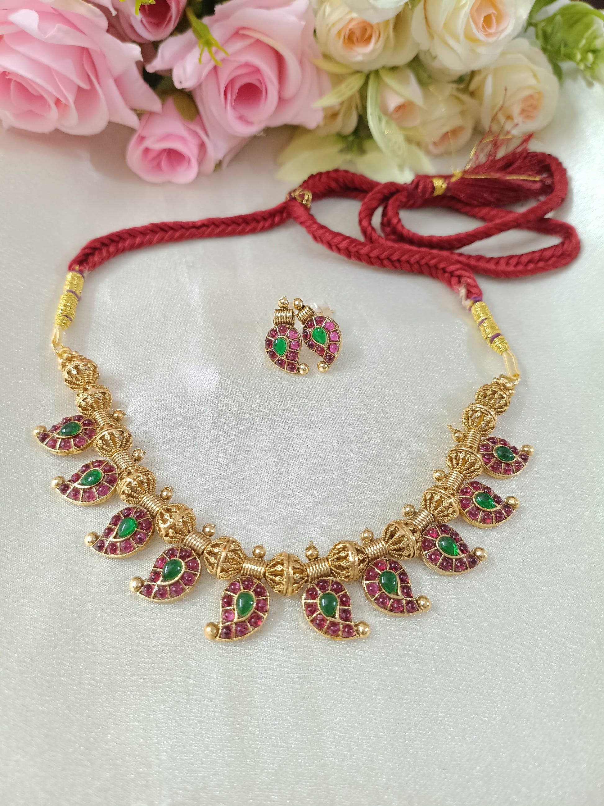 Kemp Mango Necklace V1