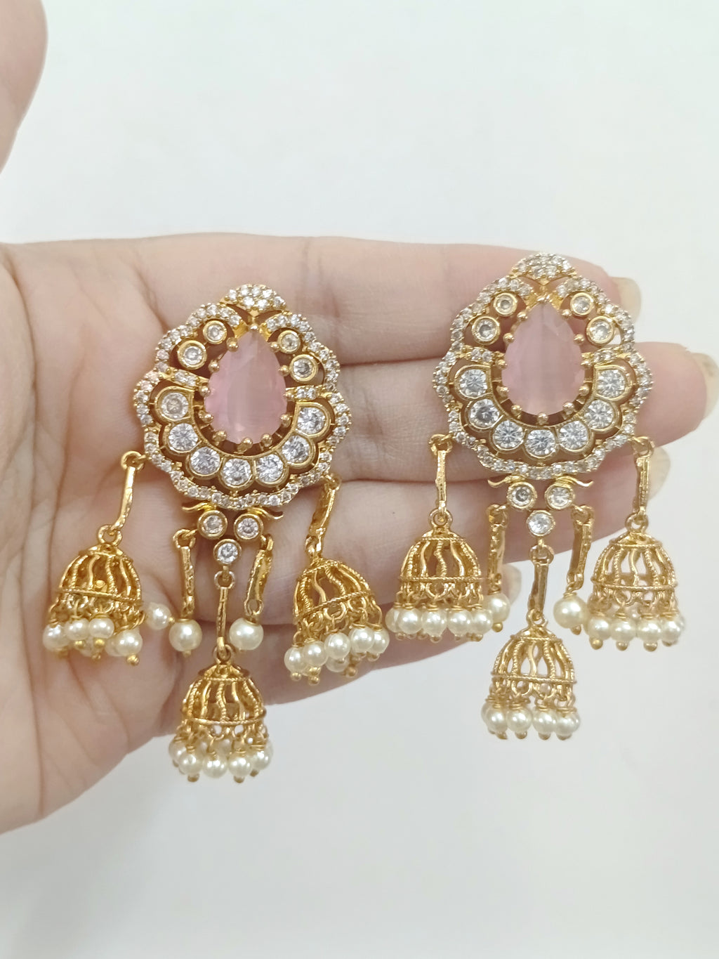 AD Stud Earring 218