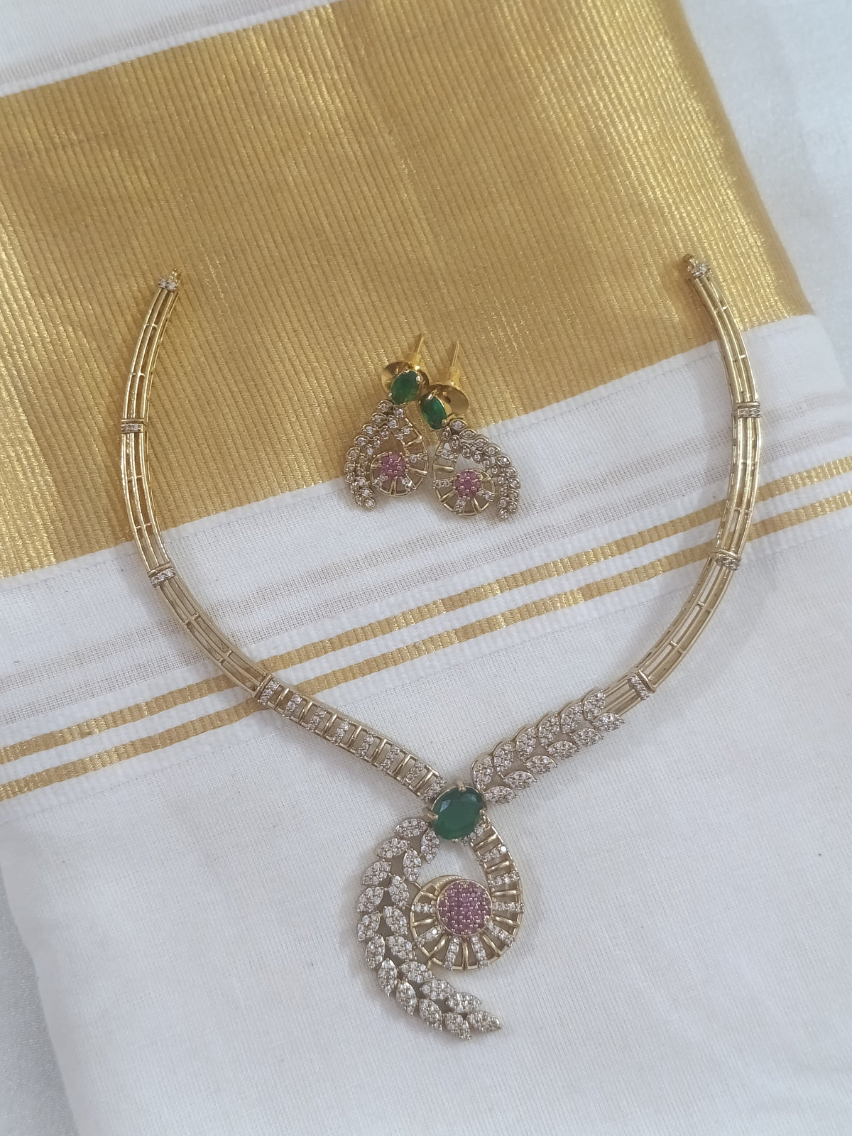 AD Hasli Necklace Set V215