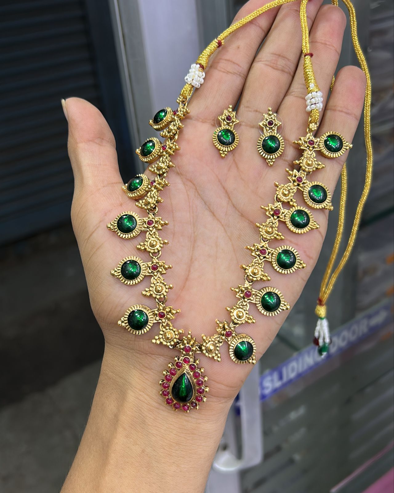 Palakka Necklace V4