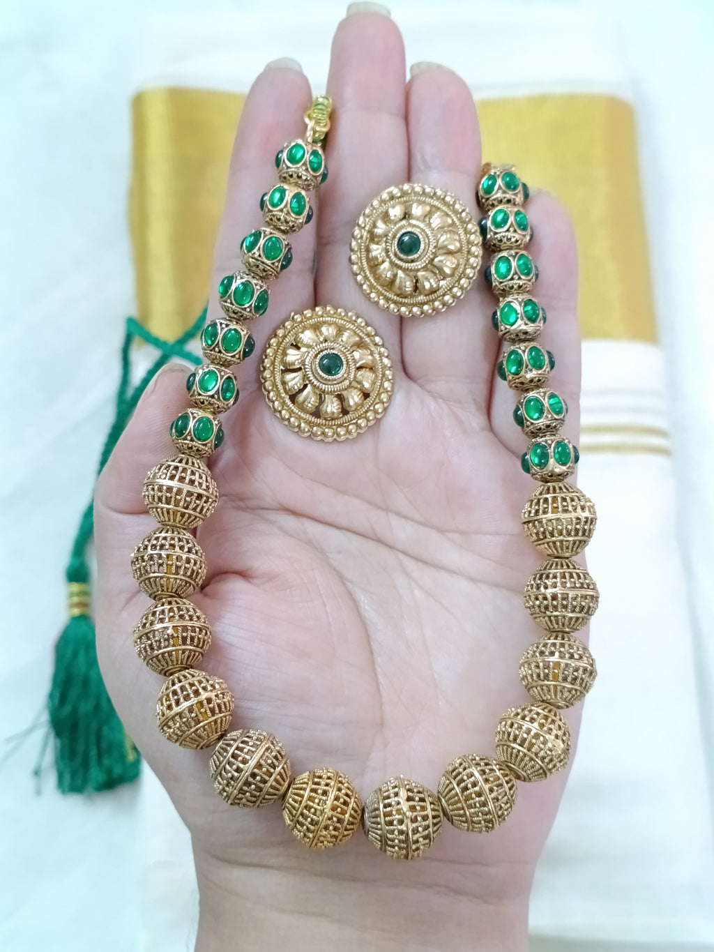 Matte Finish Ball Necklace Set V2