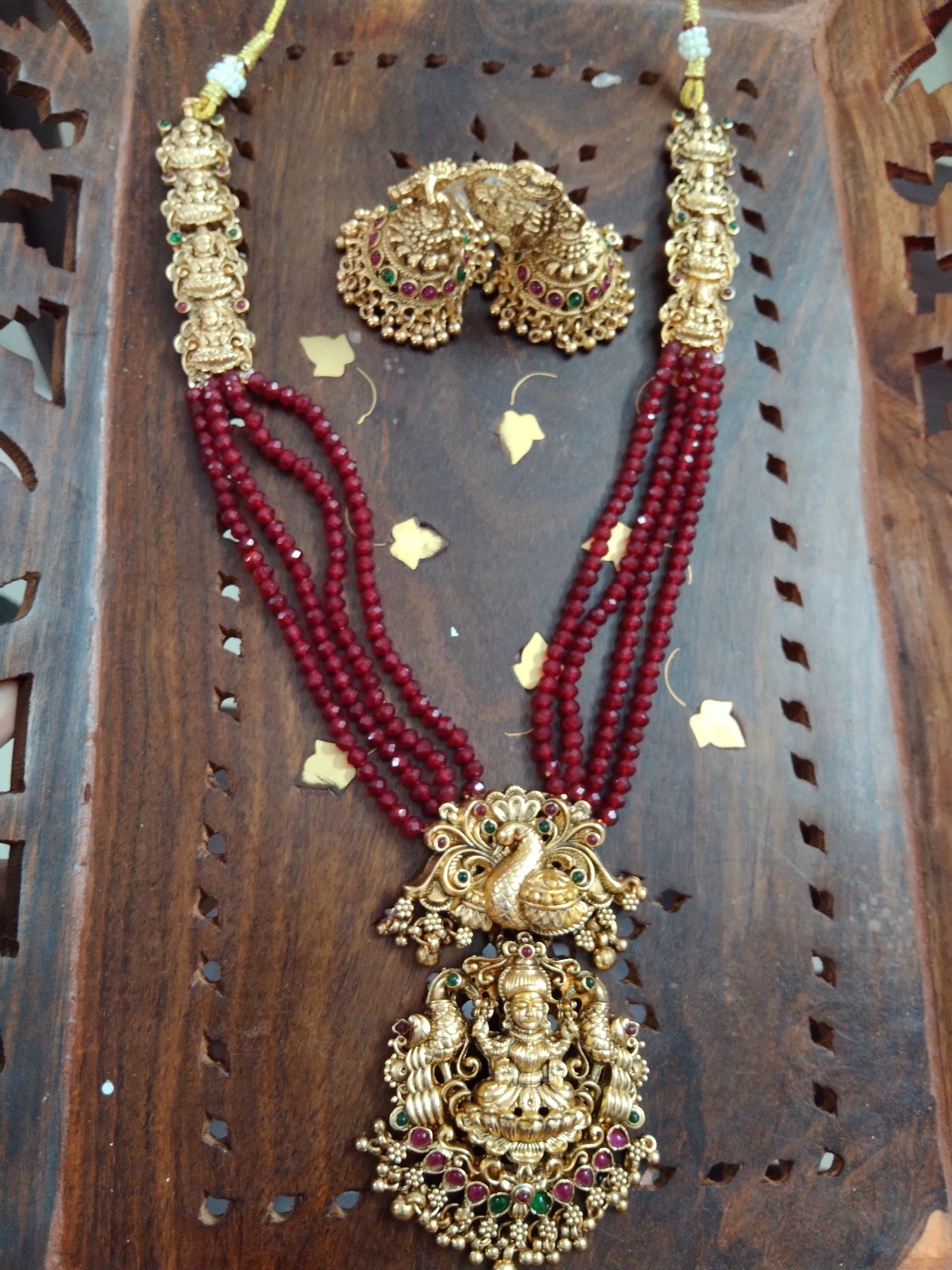 Lakshmi Pendant Bead Long Necklace Set