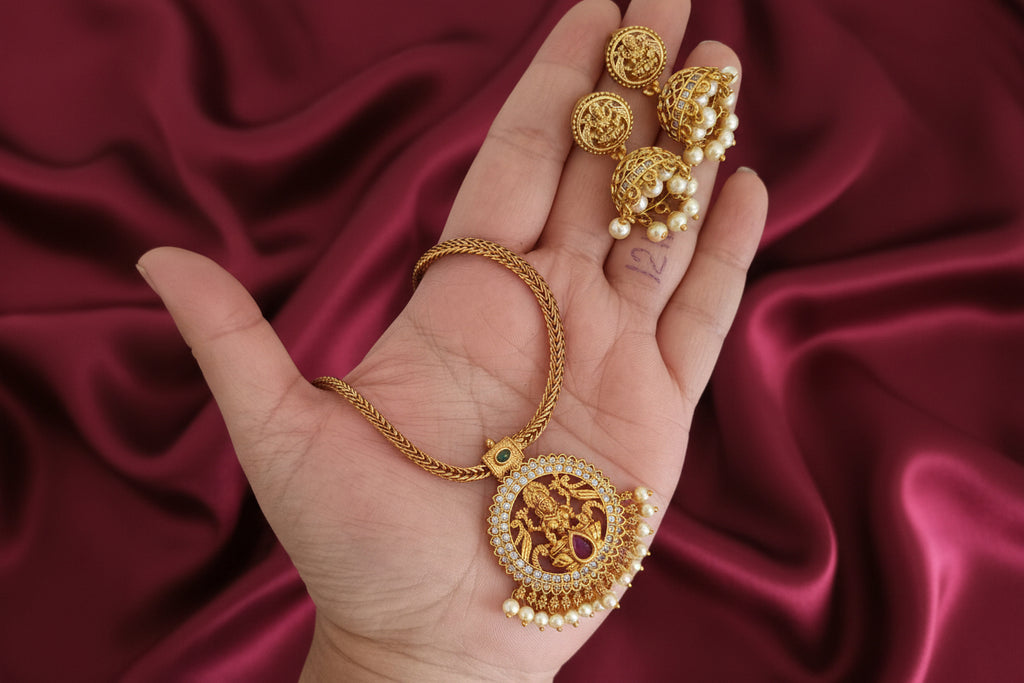 Lakshmi Pendant Necklace Set V3