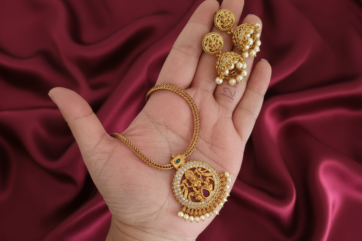 Lakshmi Pendant Necklace Set V3