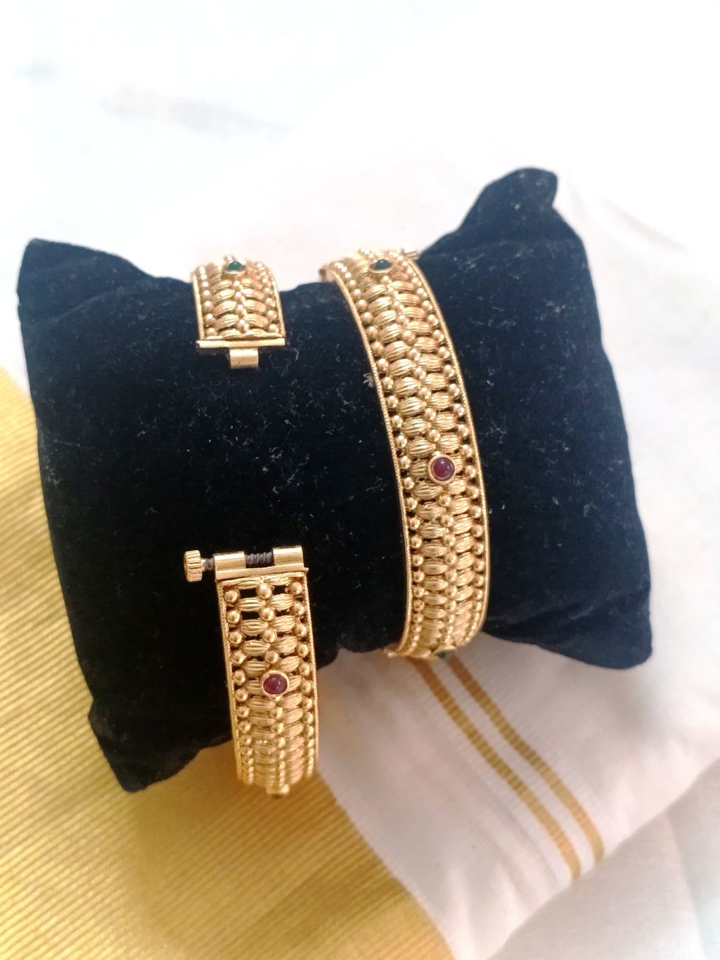 Matte Screw Bangle of 2