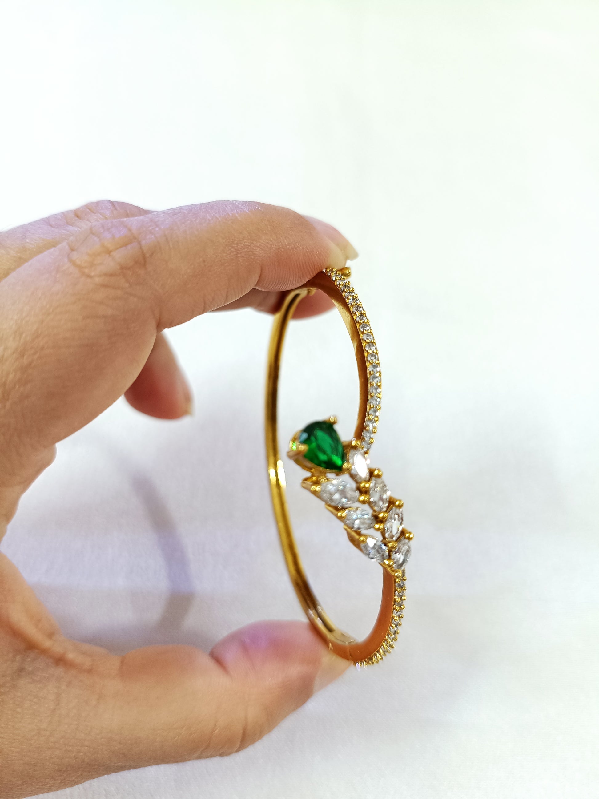 AD Open Bangle V6