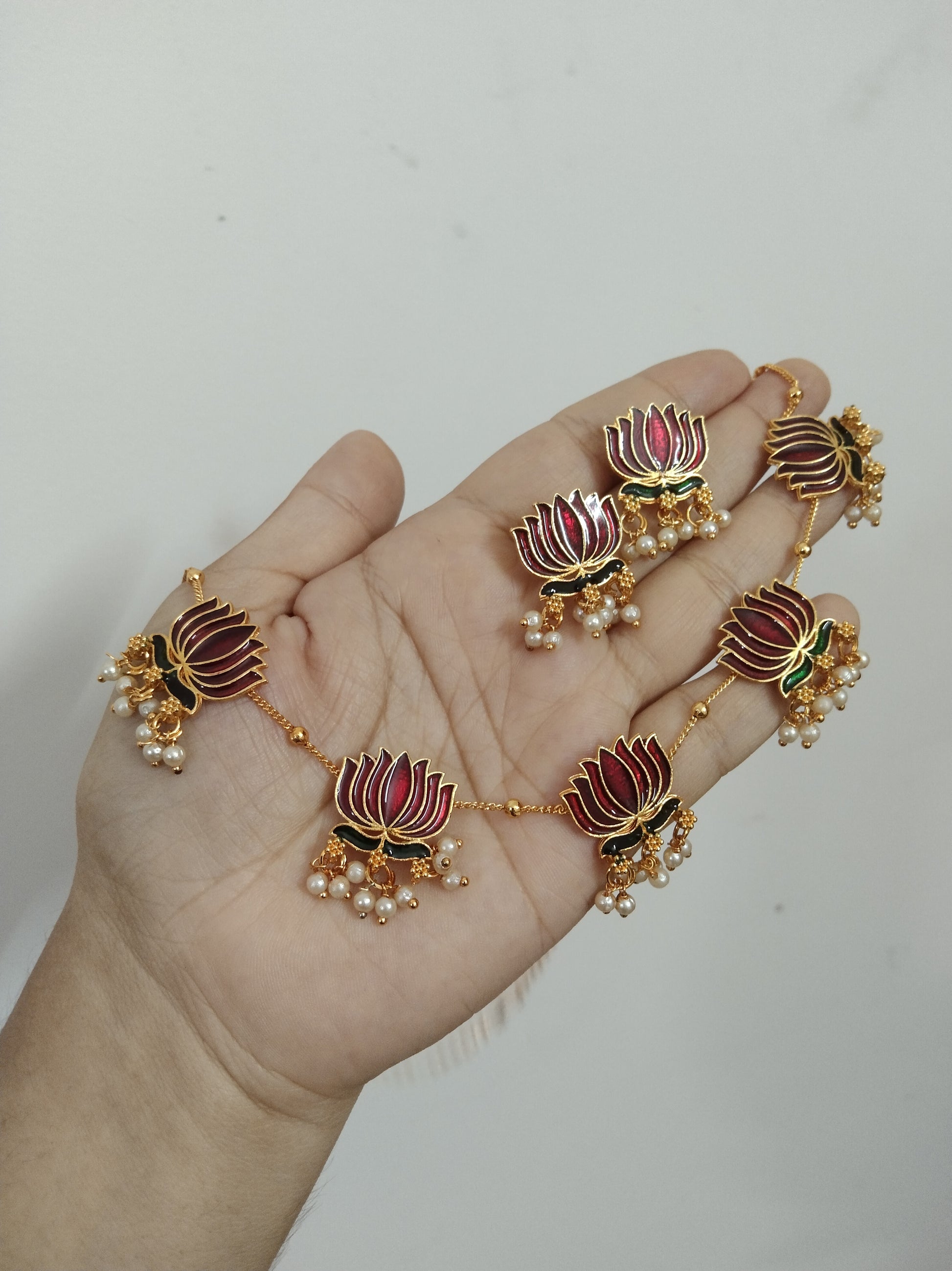 Lotus With Beads Necklace Set