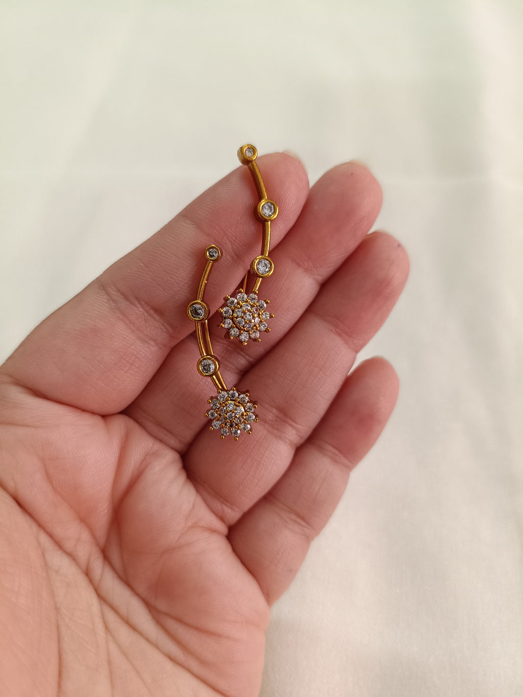 AD Flower Bluetooth Earring