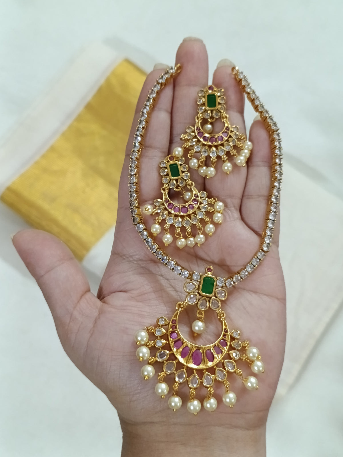 AD Necklace Set V10