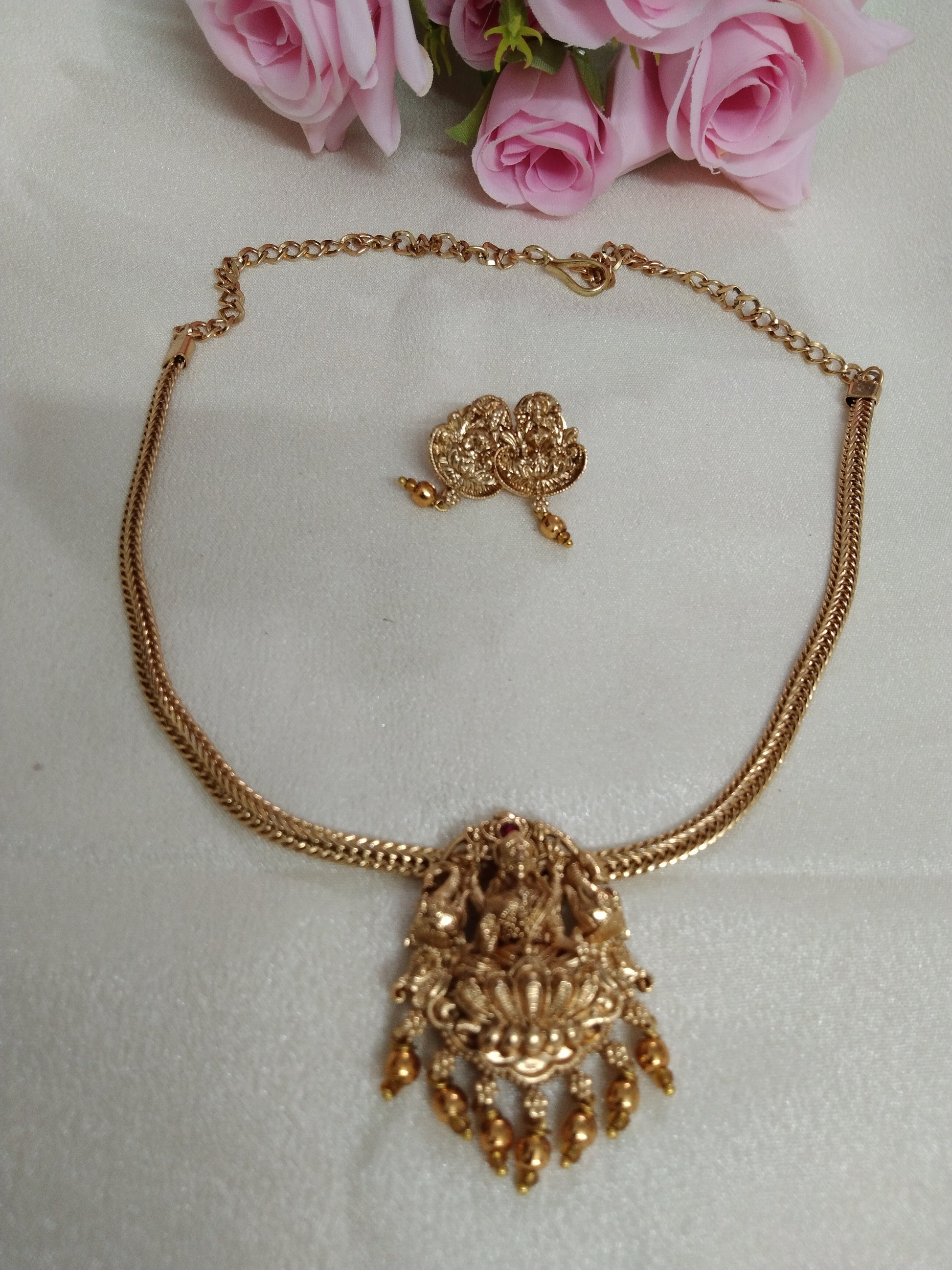 Lakshmi Pendant Necklace V1