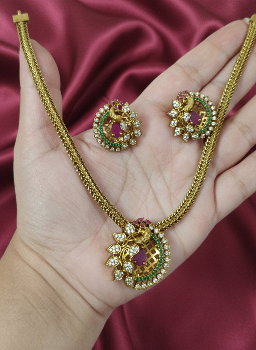 Peacock Mottif Choker Set