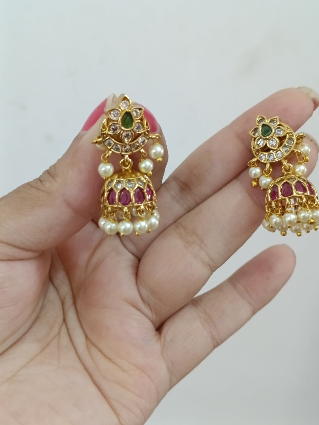 Kemp Stone Floral Jhumka Earring