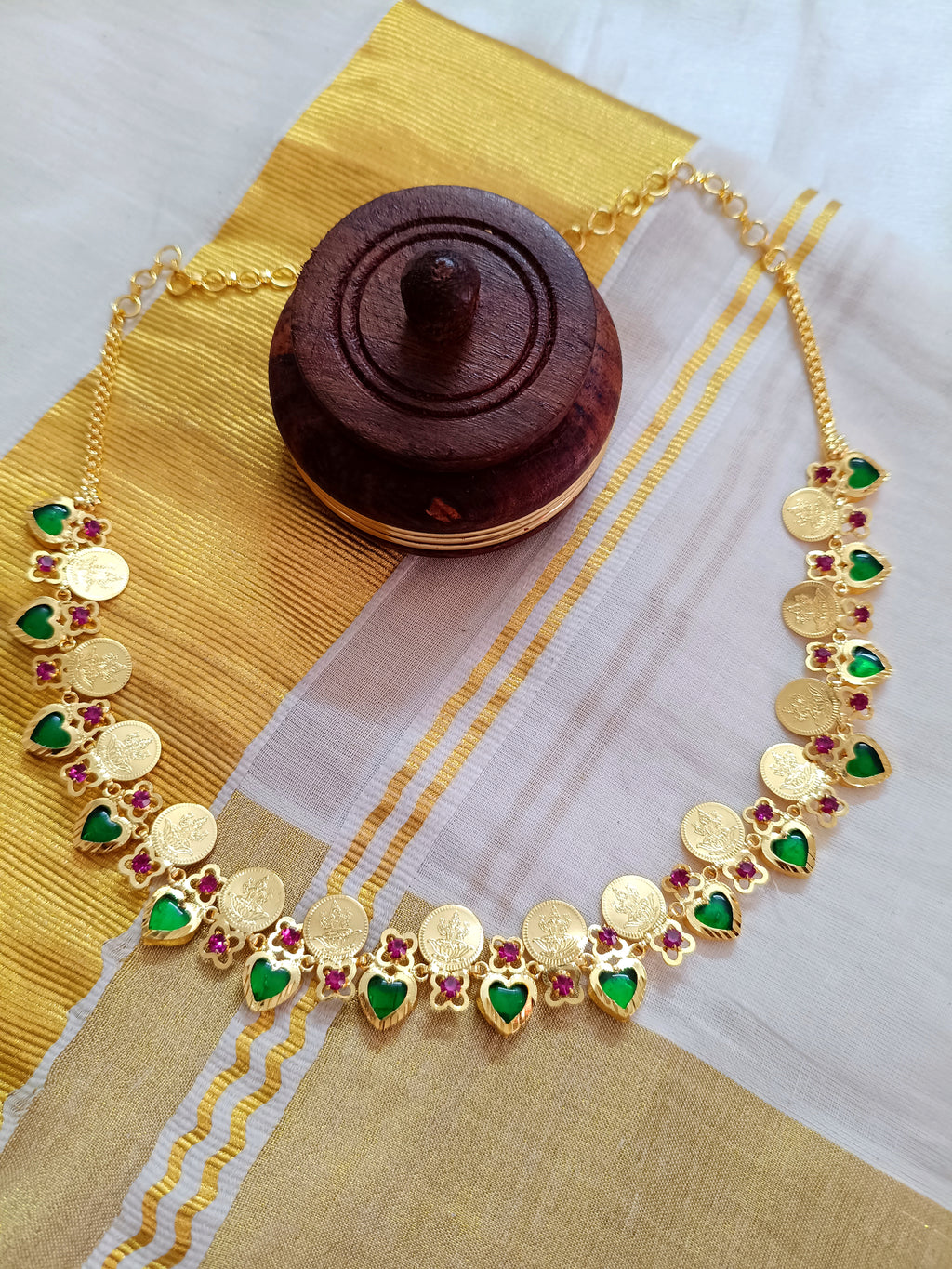 Micro Polish Heart Palakka Coin Necklace