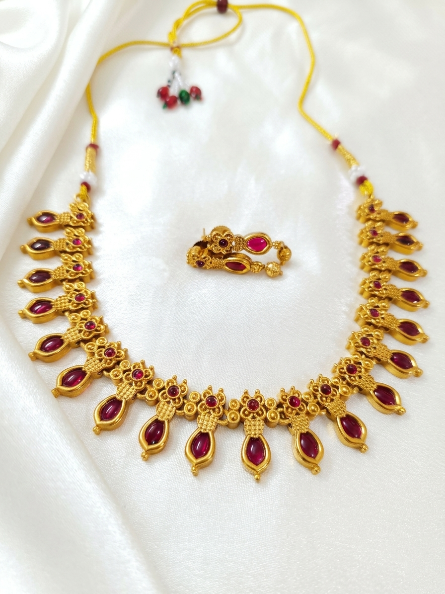 Kerala Royal Nagapadam Necklace Set
