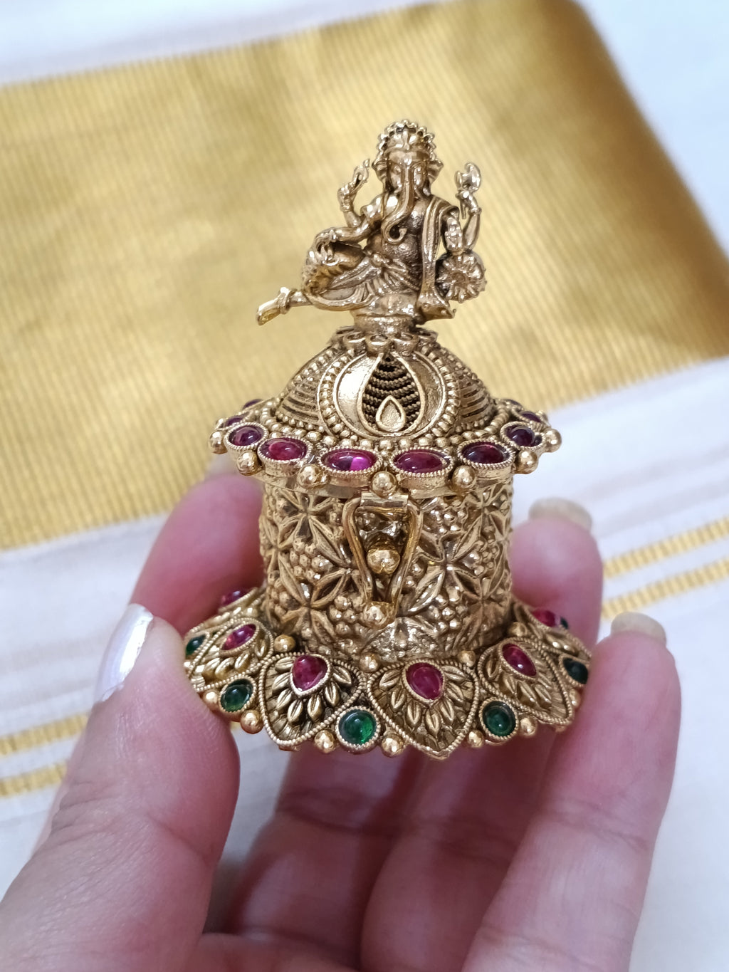 Ganesha Kumkum Box V9