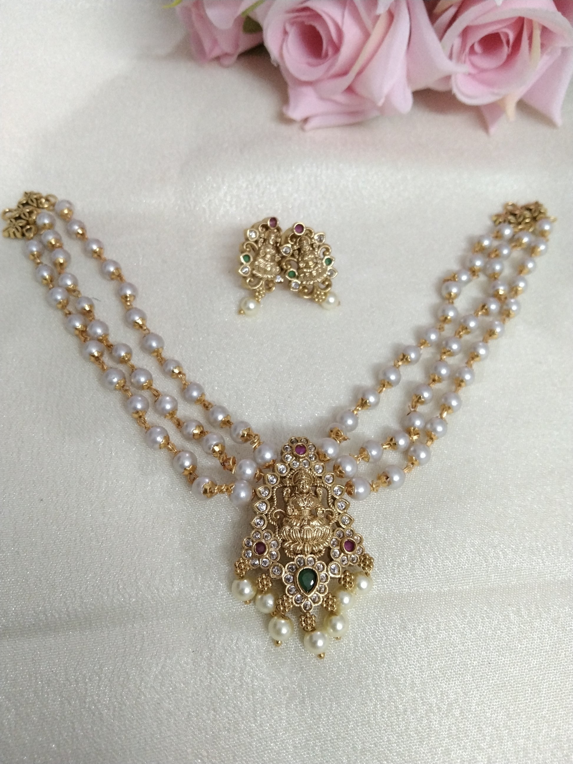 Pearl Lakshmi Choker