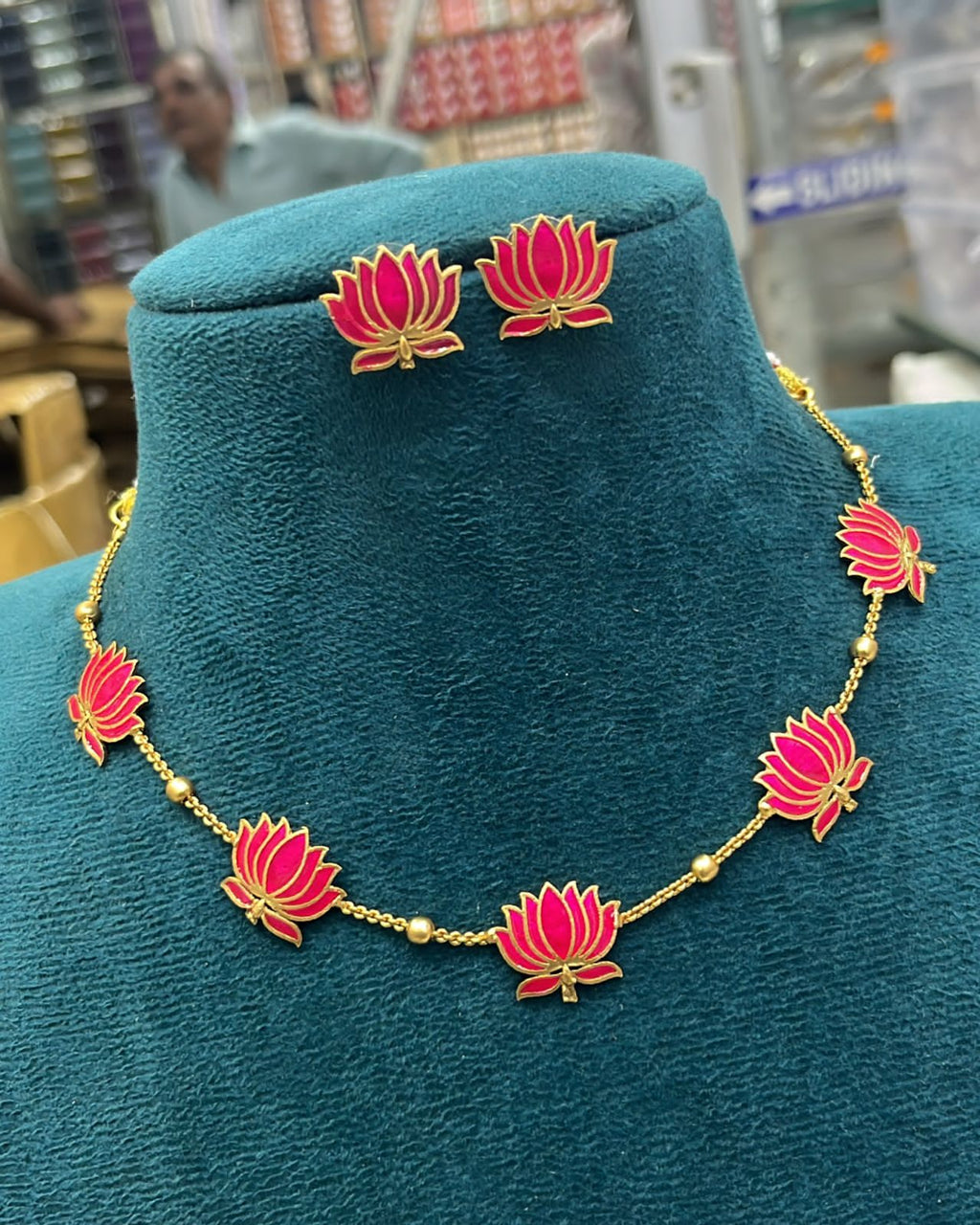 Manju Warrier Lotus Pink Necklace