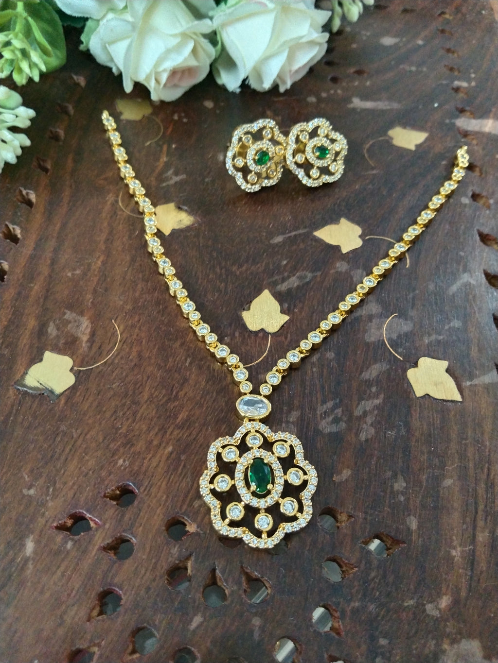 AD Floral Necklace Set V4